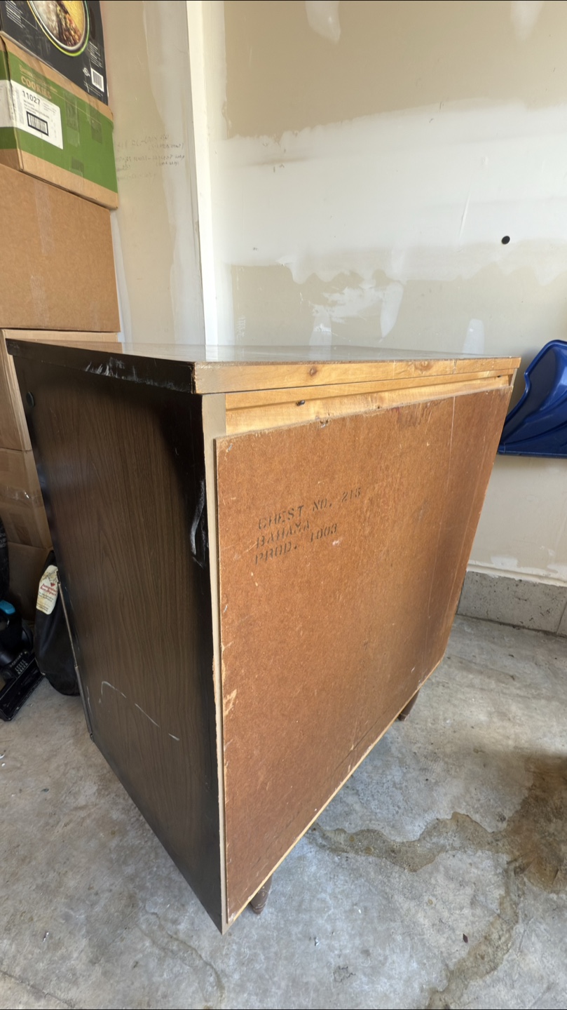 Vintage Wooden 3-Drawer Dresser - photo 5