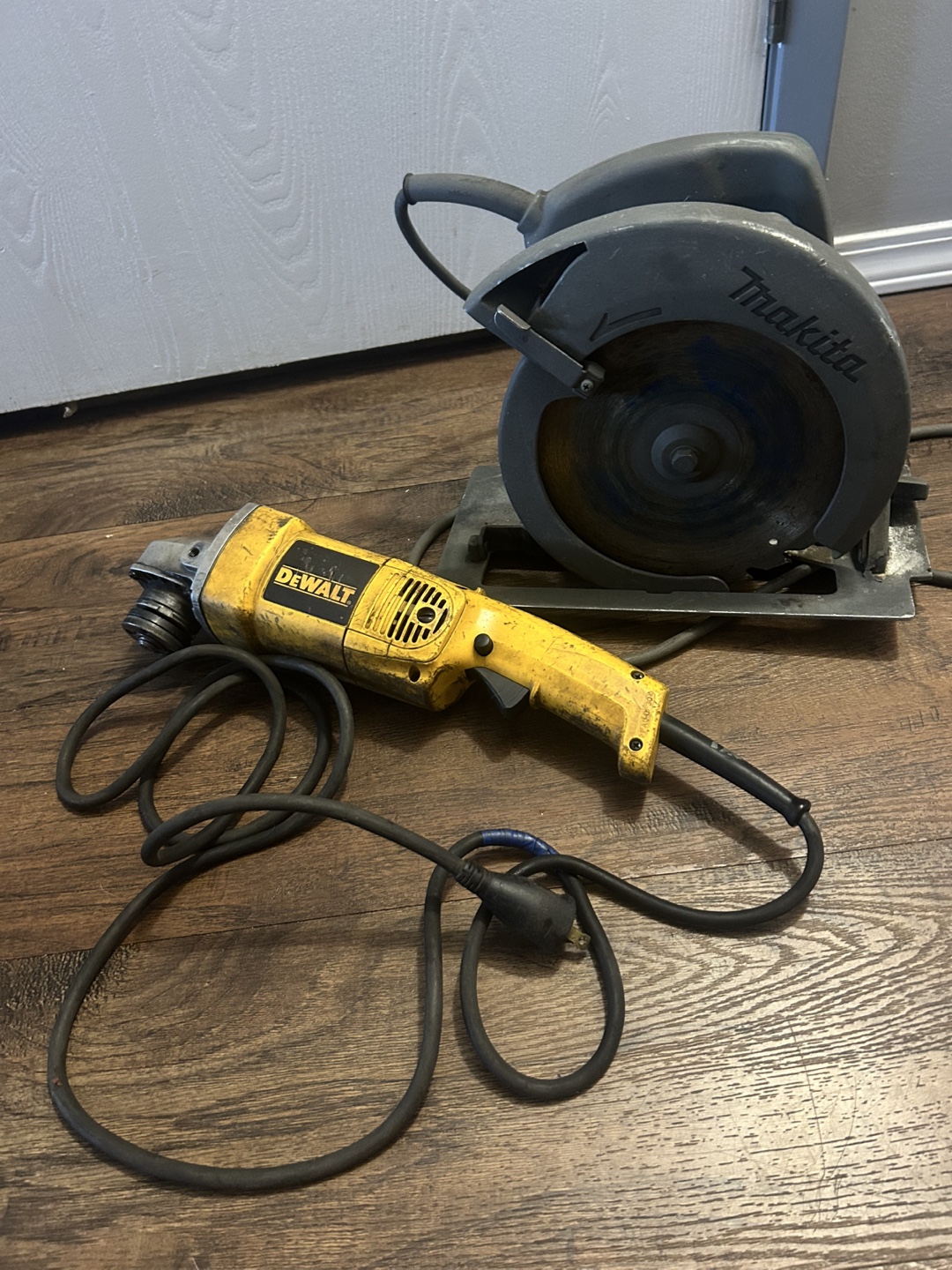 DeWalt 7” Angle Grinder & Makita Circular Saw - photo 2
