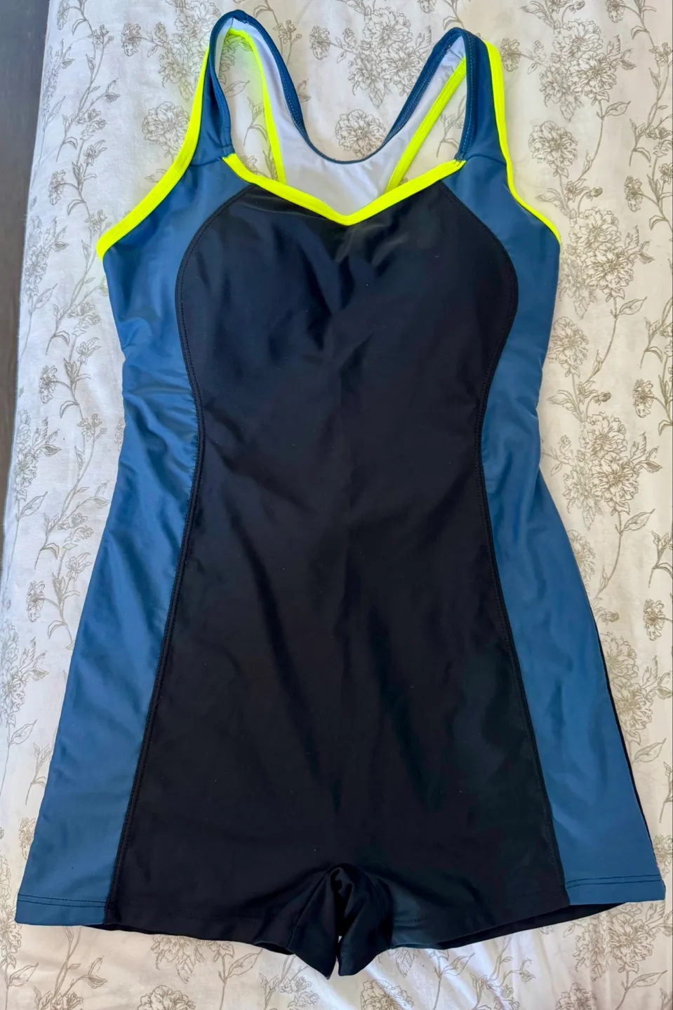 Womens New Swimsuit - Blue/Black(Size 4)