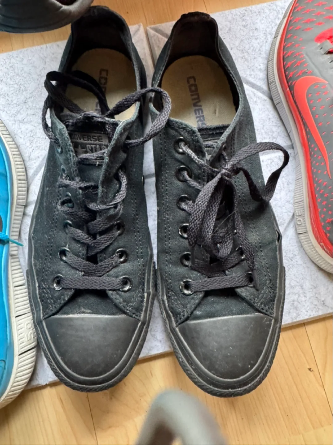#Freecycle  - Converse All Star Black Sneakers thumbnail