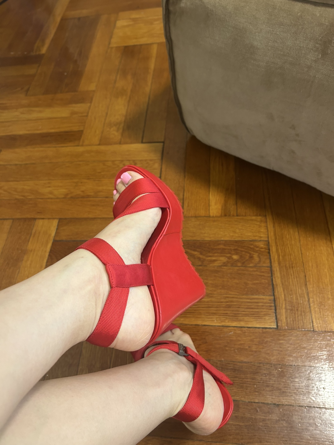 BCBGeneration Red Wedge Sandals - photo 4