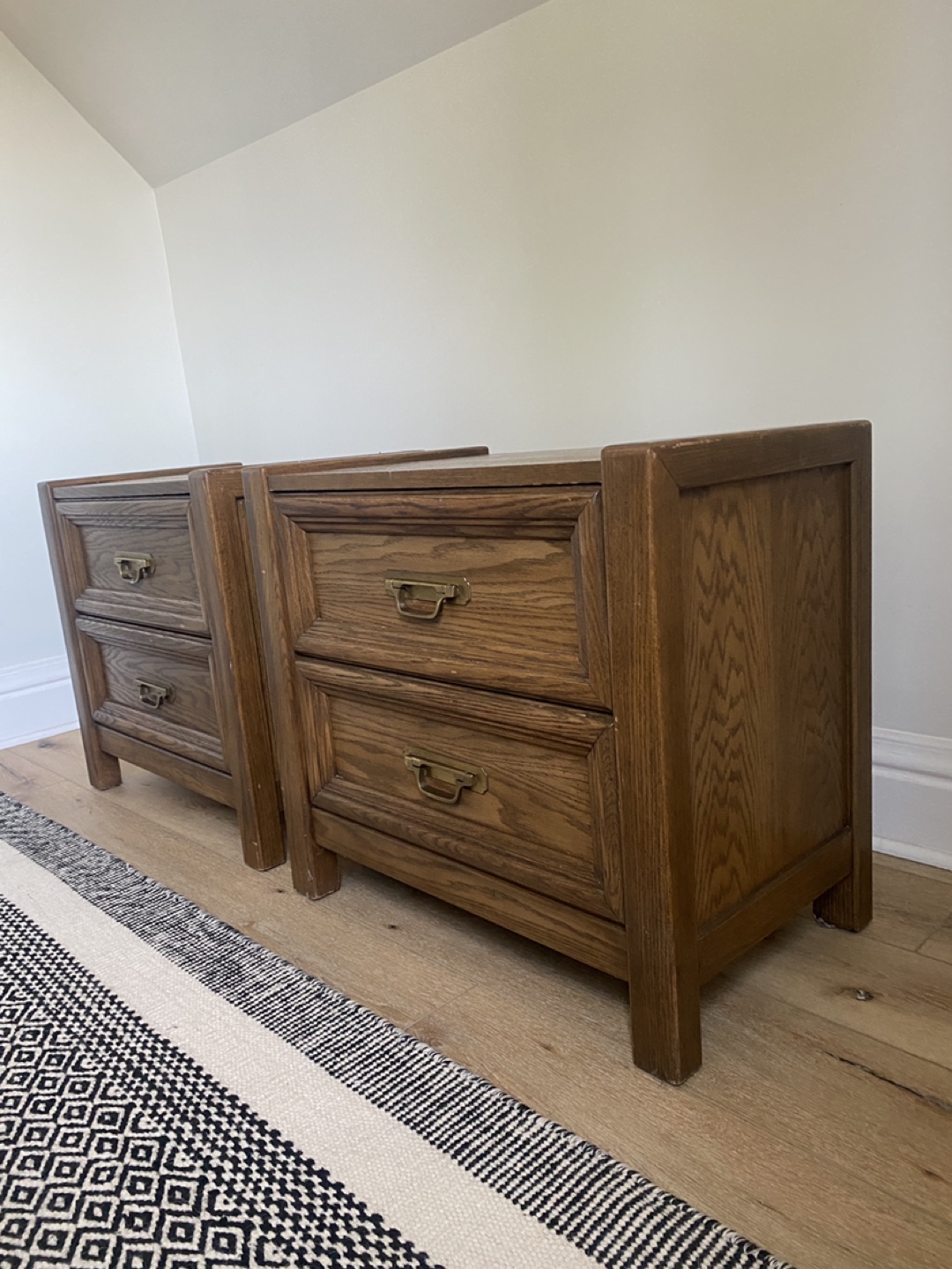 Kroehler Wooden Nightstands - Pair - photo 2
