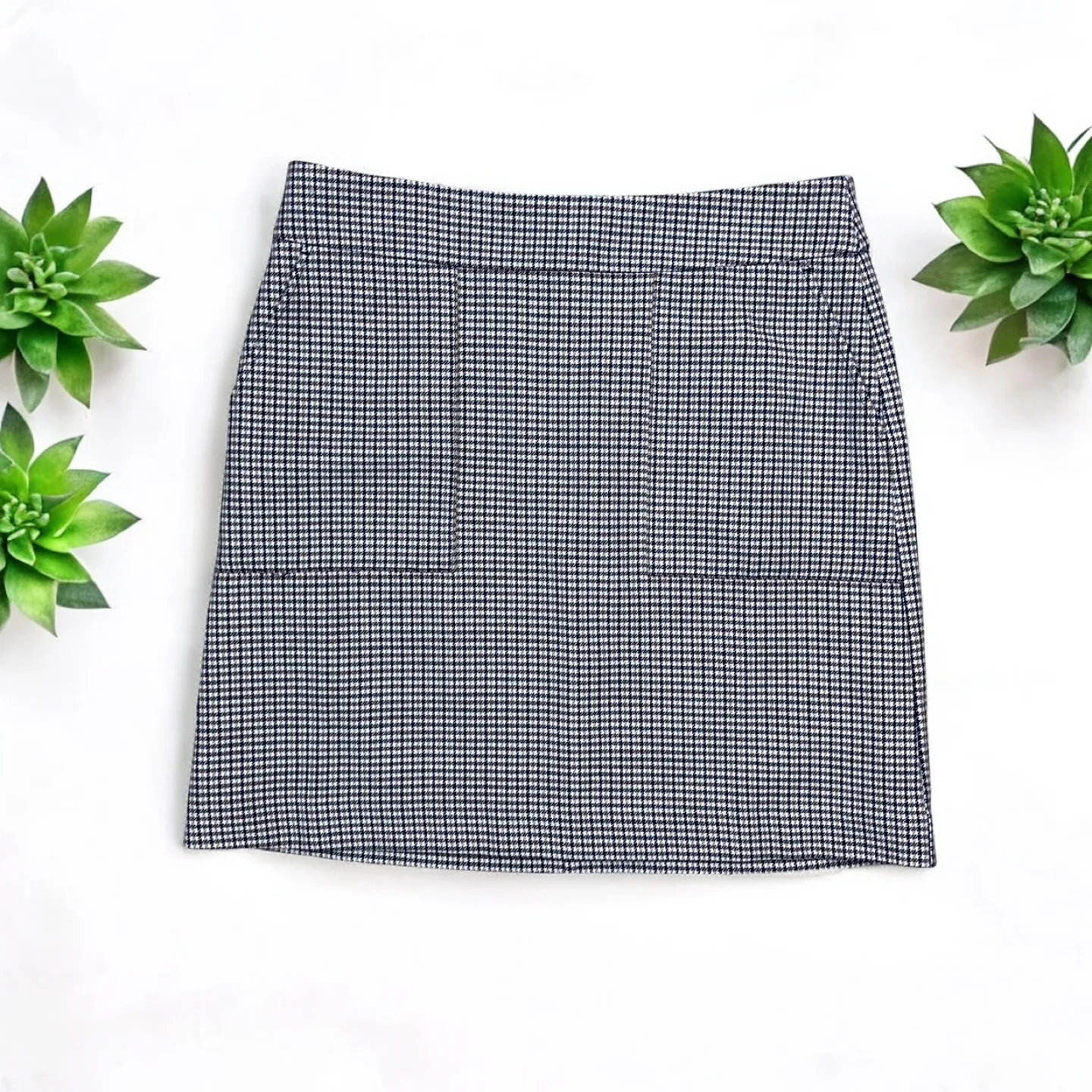 Ann Taylor Mini Houndstooth Plaid A-Line Skirt thumbnail