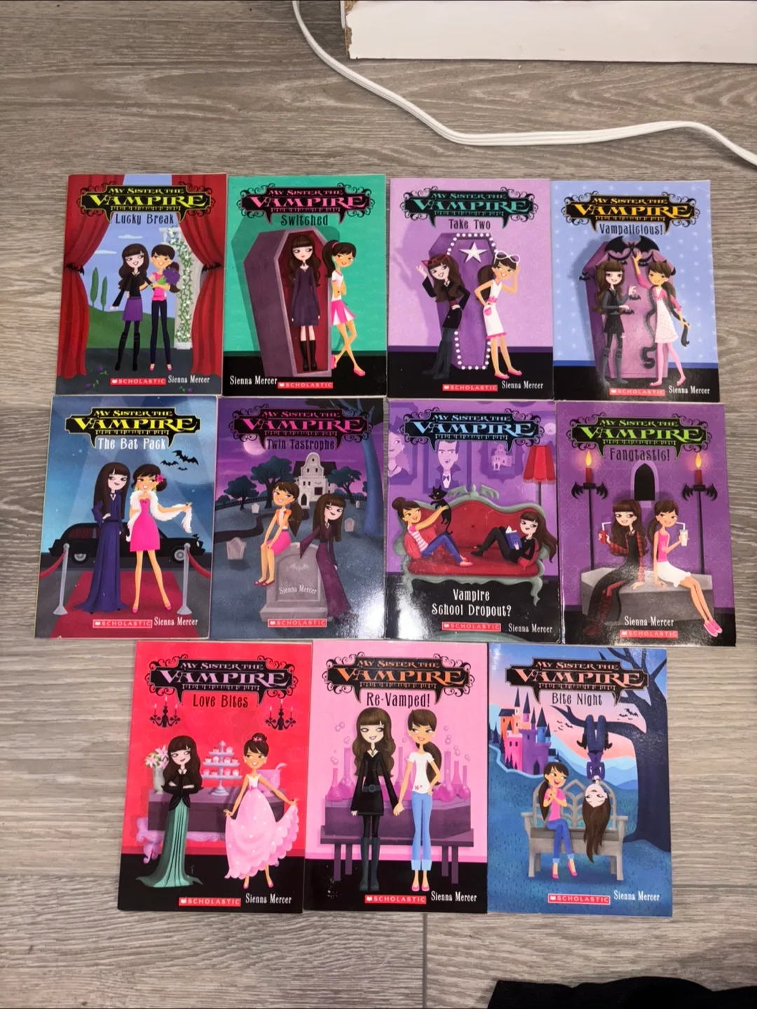 11 Books My Sister the Vampire Book Series by Sienna Mercer thumbnail
