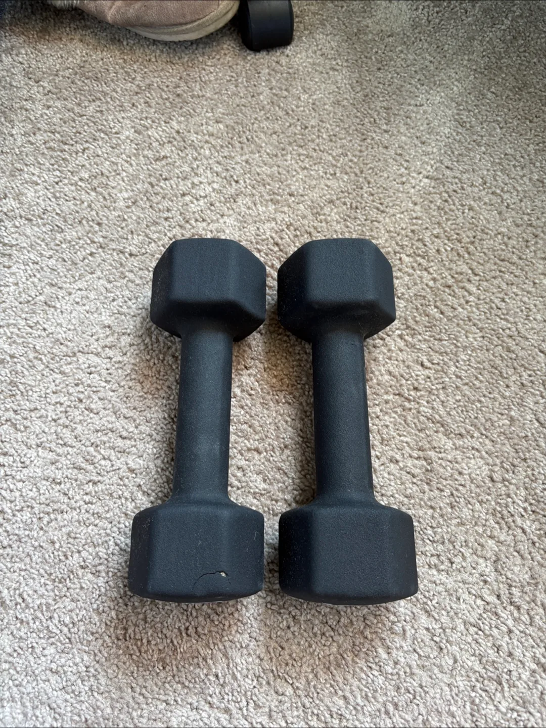 Cap solid neoprene dumbbell 10 lb image indicator(2)