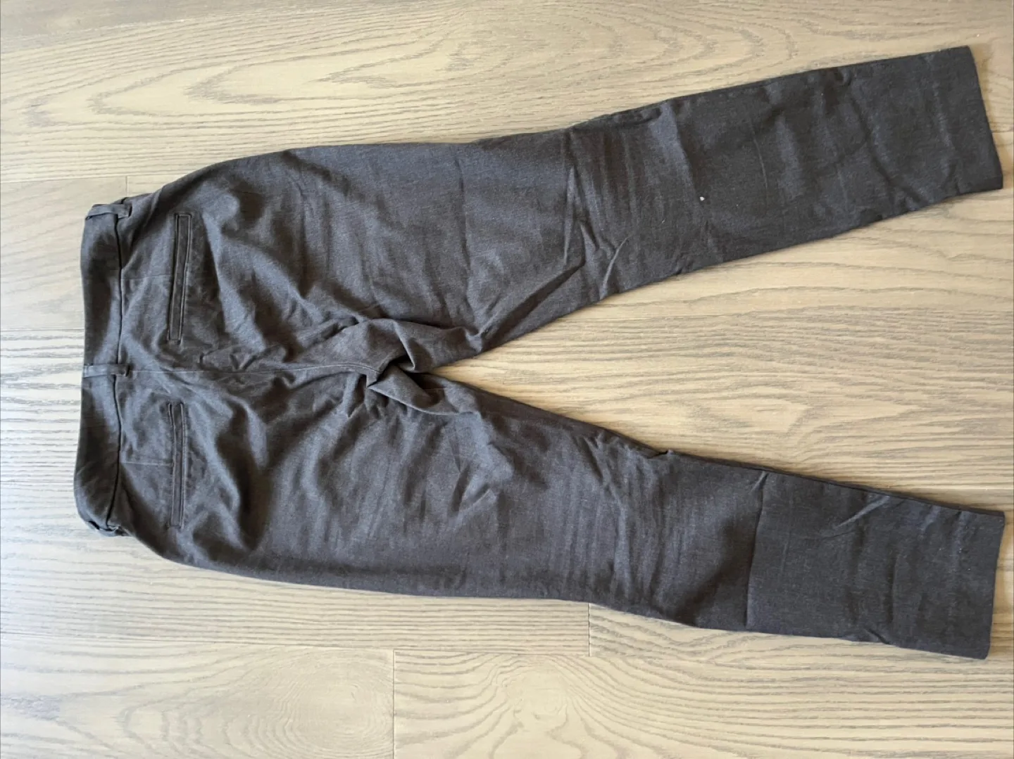 Old Navy Pixie High Rise Pants Size 4 image indicator(4)