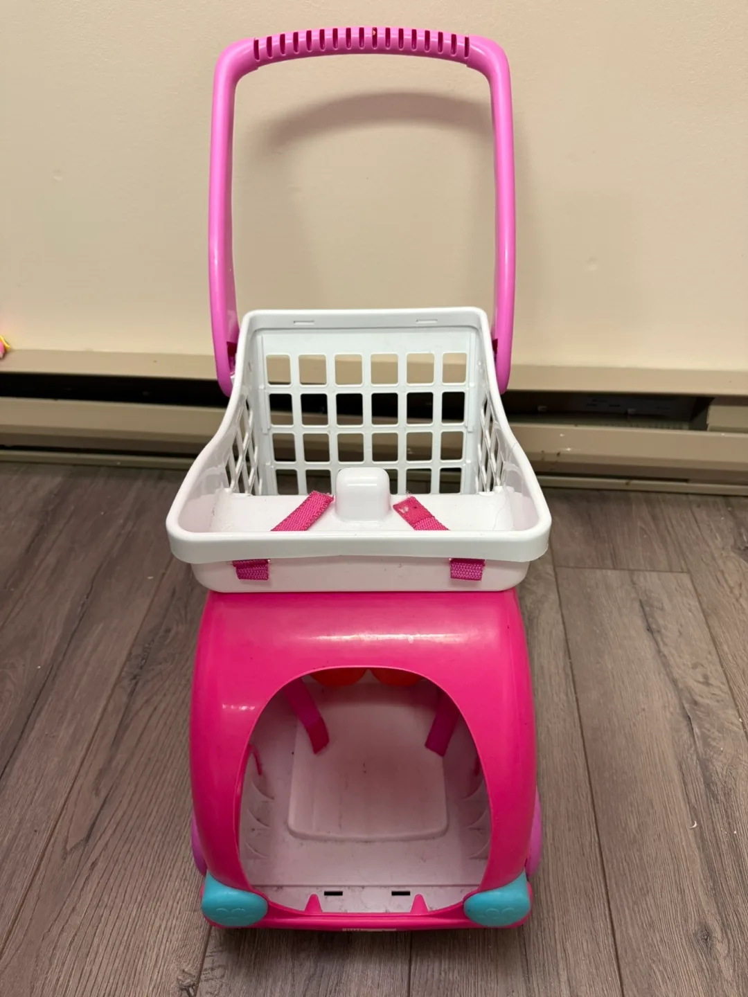 #Freecycle Pink & White Kids Shopping Cart thumbnail