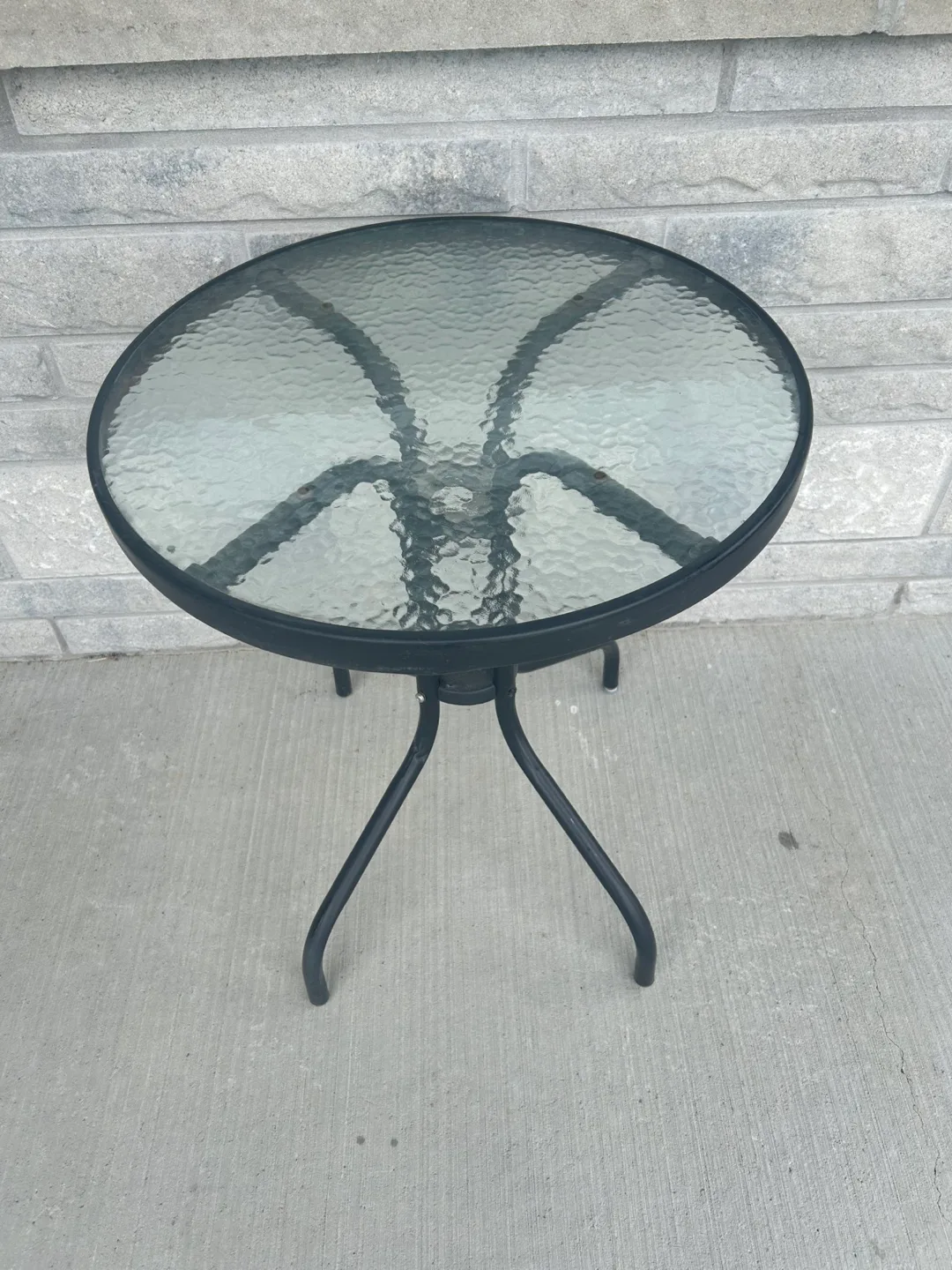 Round Glass Top Patio Table thumbnail
