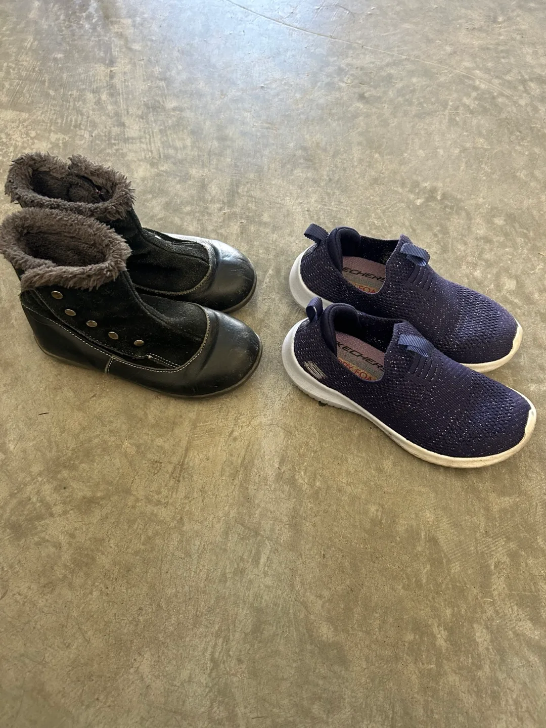 Girls shoes size 11 thumbnail