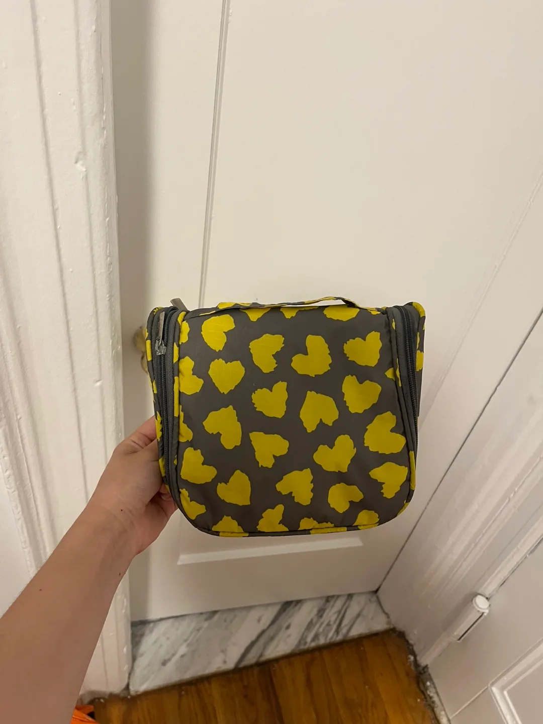 #freecycle Hanging Travel Toiletry Bag image indicator(2)