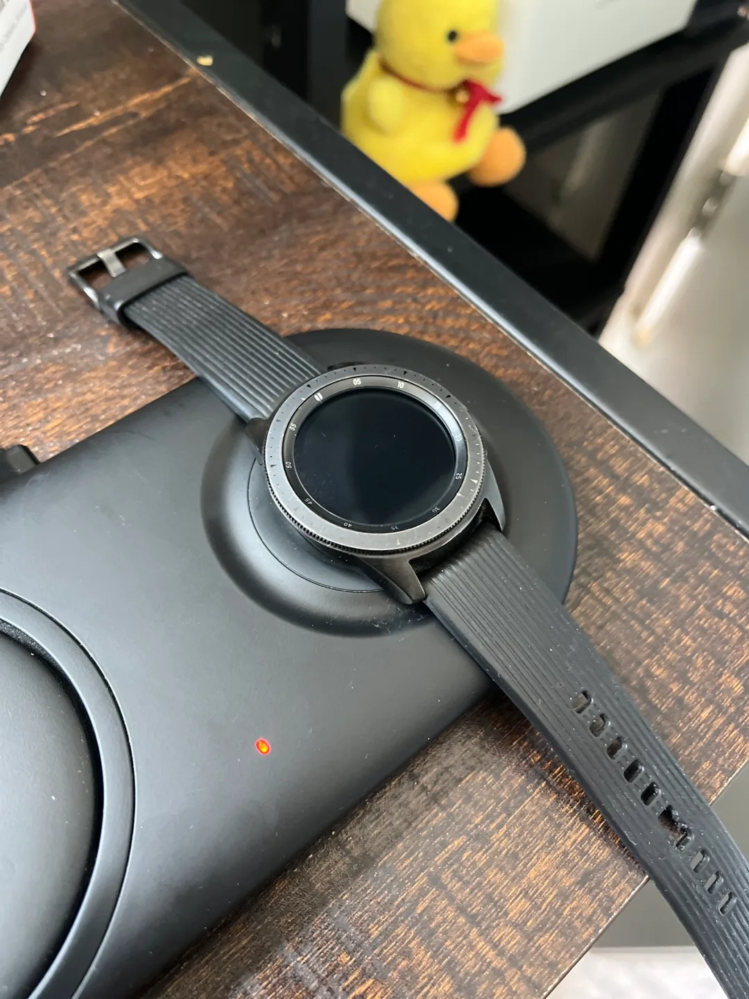 Samsung Galaxy Watch and Wireless Charger thumbnail