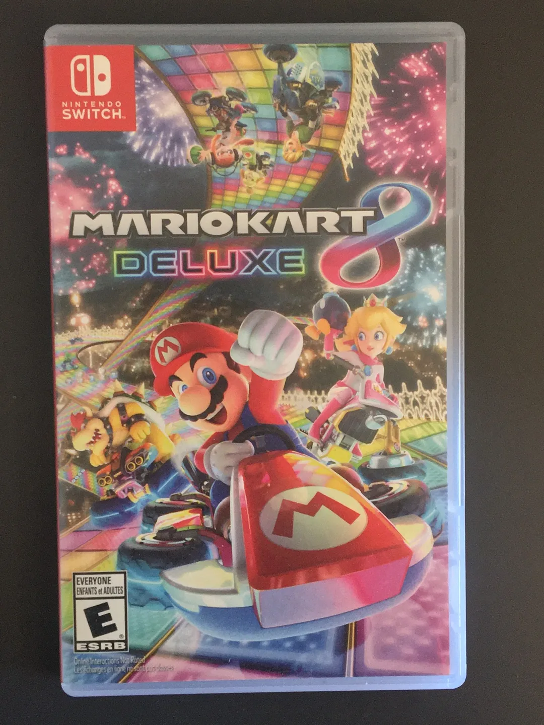 Mario Kart 8 Deluxe - Nintendo Switch Game thumbnail