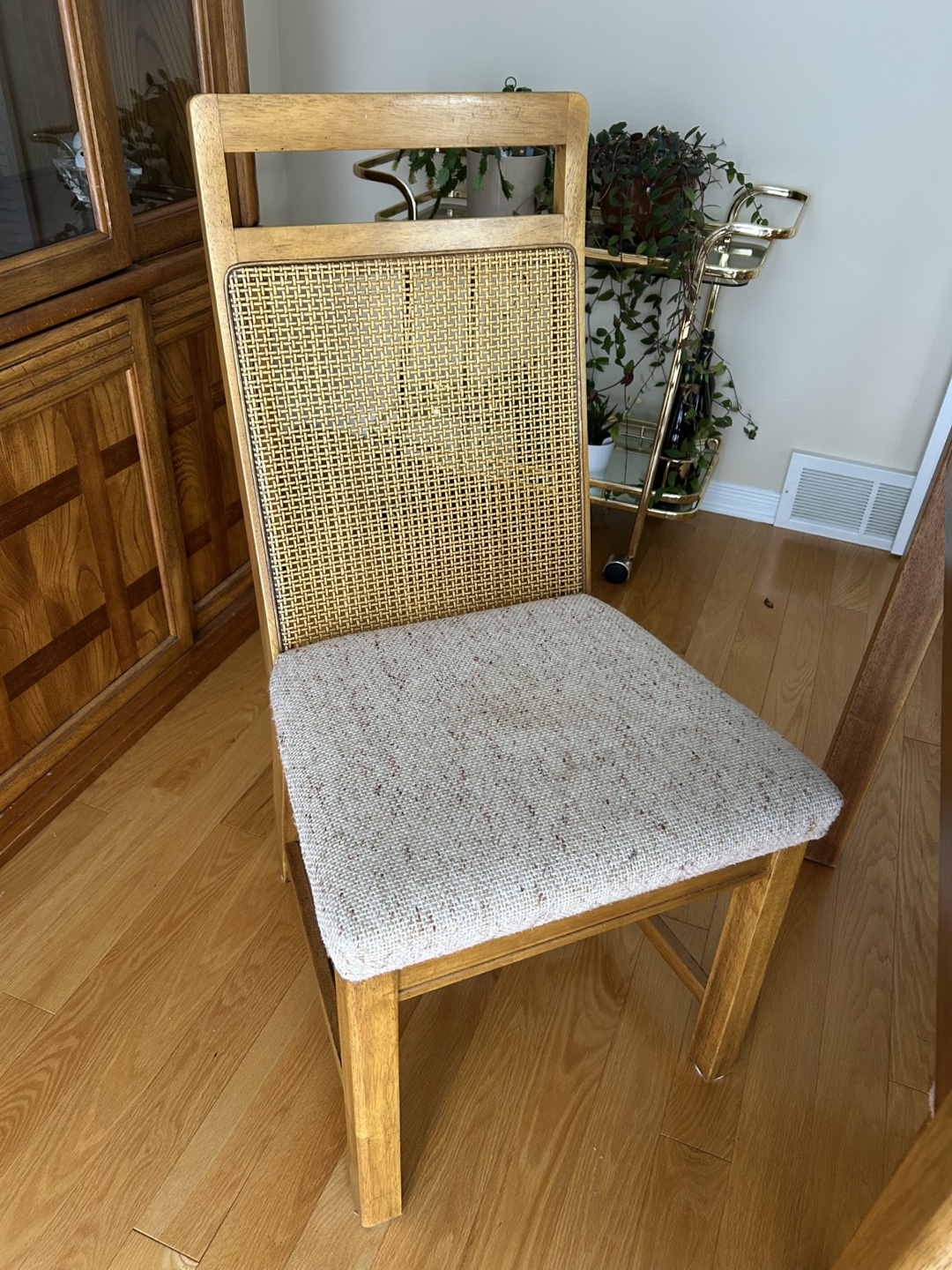 Dining Room Set - Table, Chairs, and Hutch - photo 5