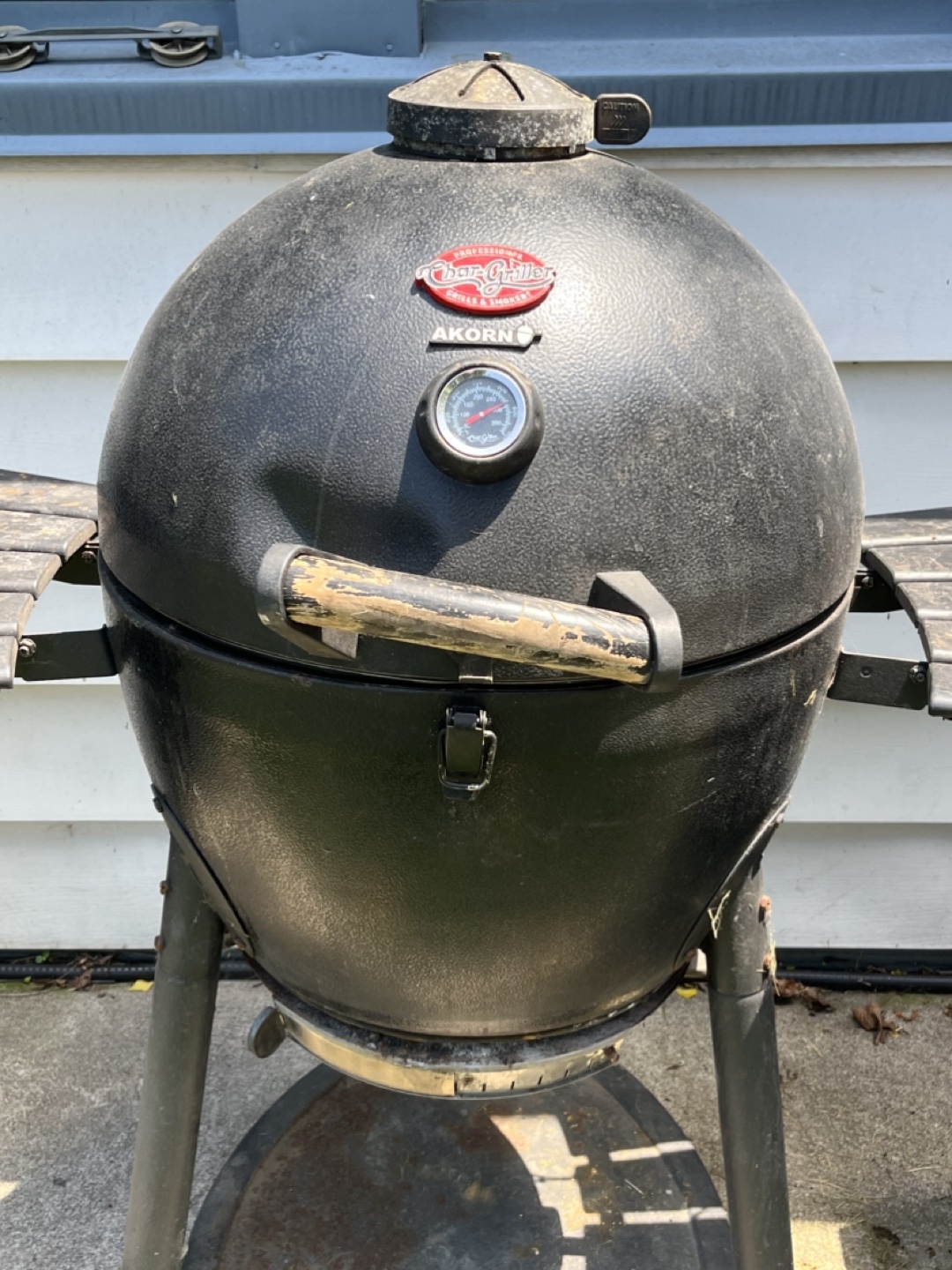 MOVING SALE: Char-Griller AKORN Kamado Grill - photo 2
