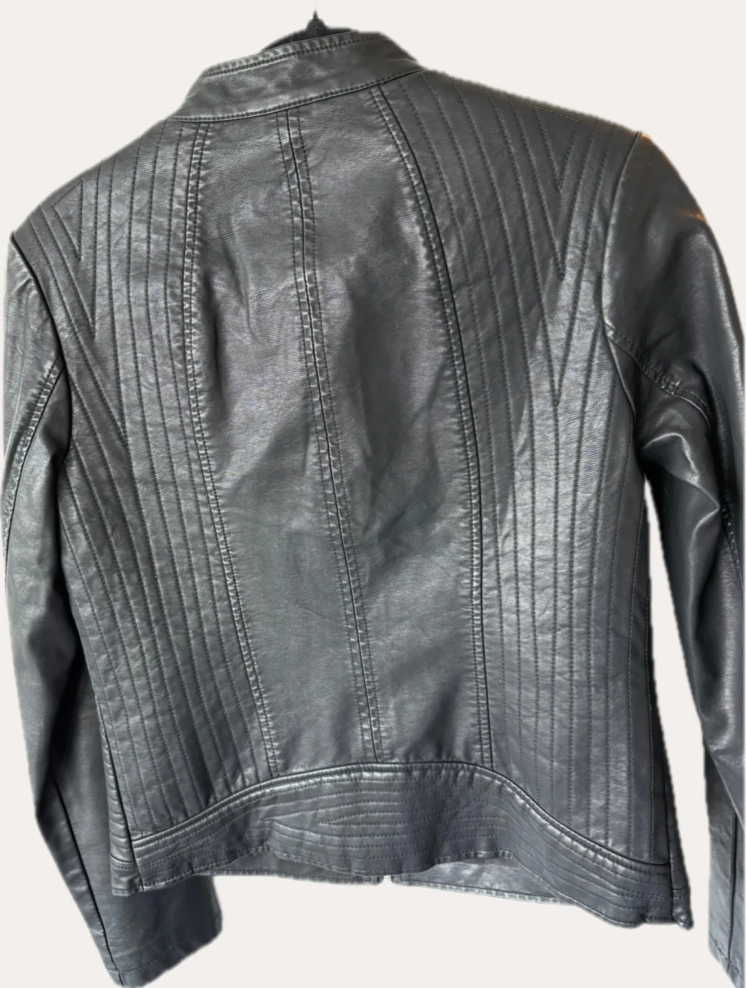 GUESS Black Faux Leather Jacket – Size S (New Without Tags) image indicator(3)