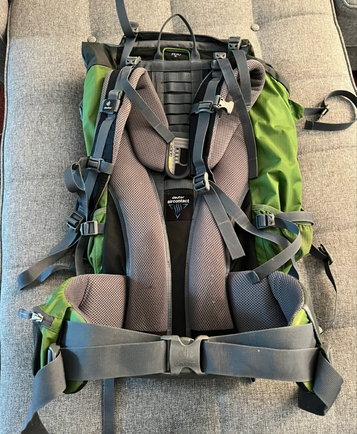 Deuter ACT Lite 65+10 Hiking Backpack image indicator(2)