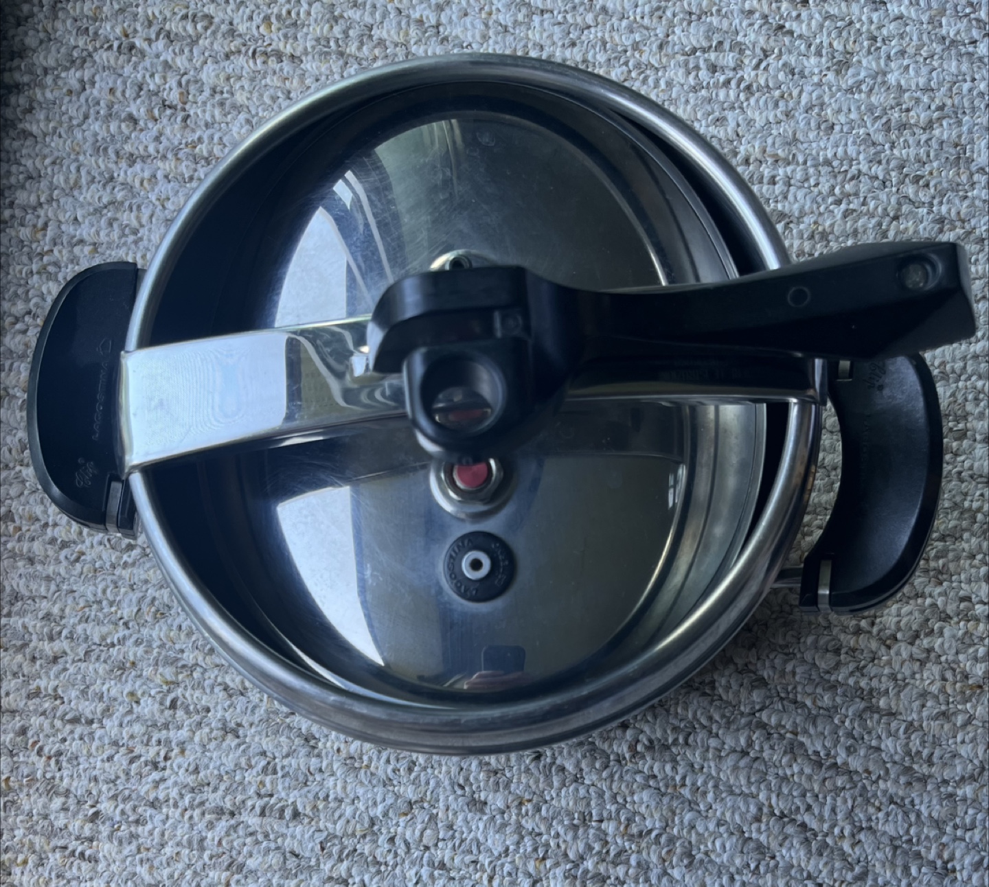 Logastina Pressure Cooker