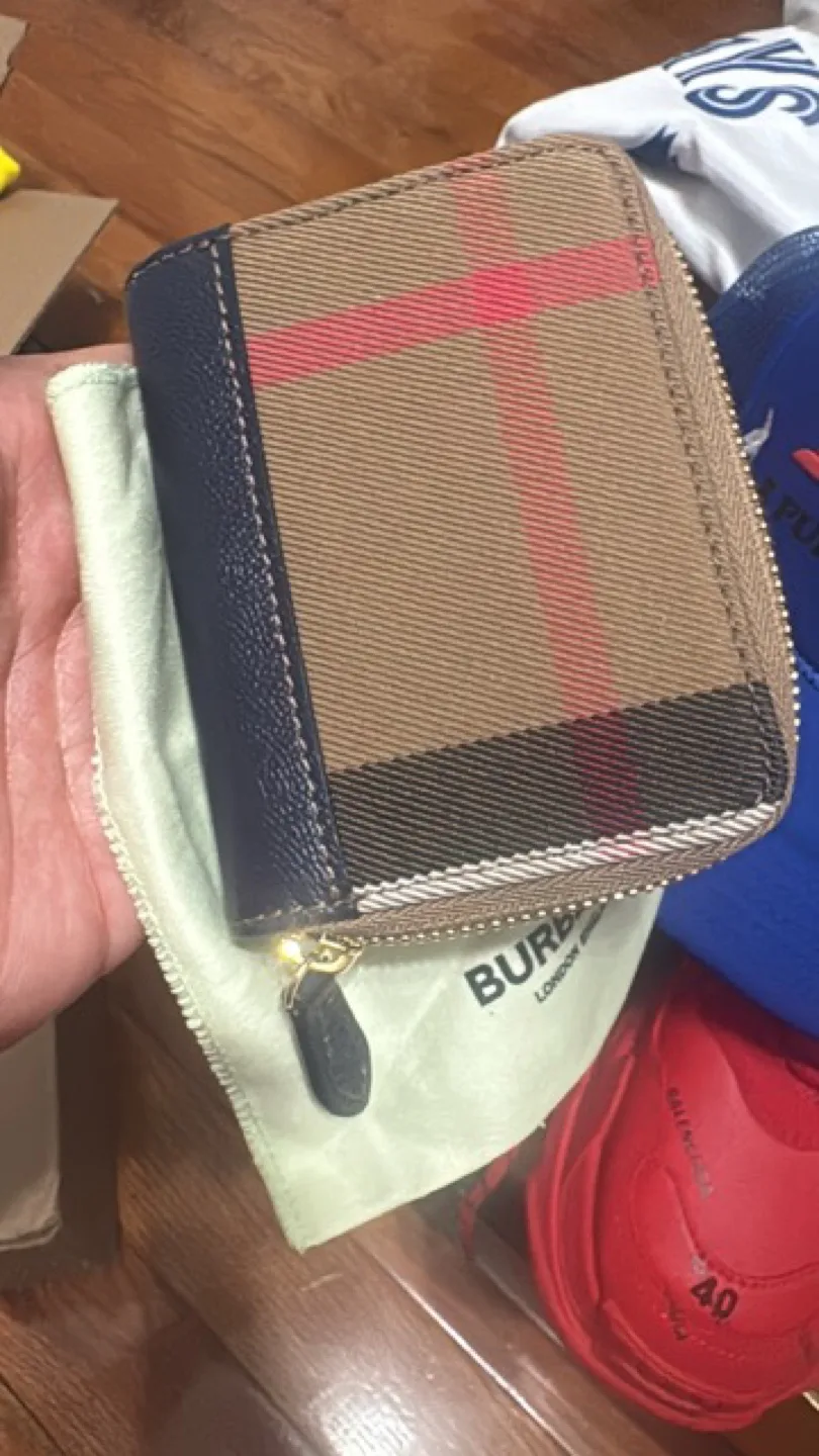 Burberry London England Wallet thumbnail