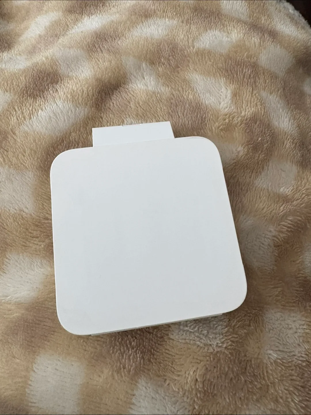 Apple EarPods with 3.5mm Headphone Plug - New image indicator(3)