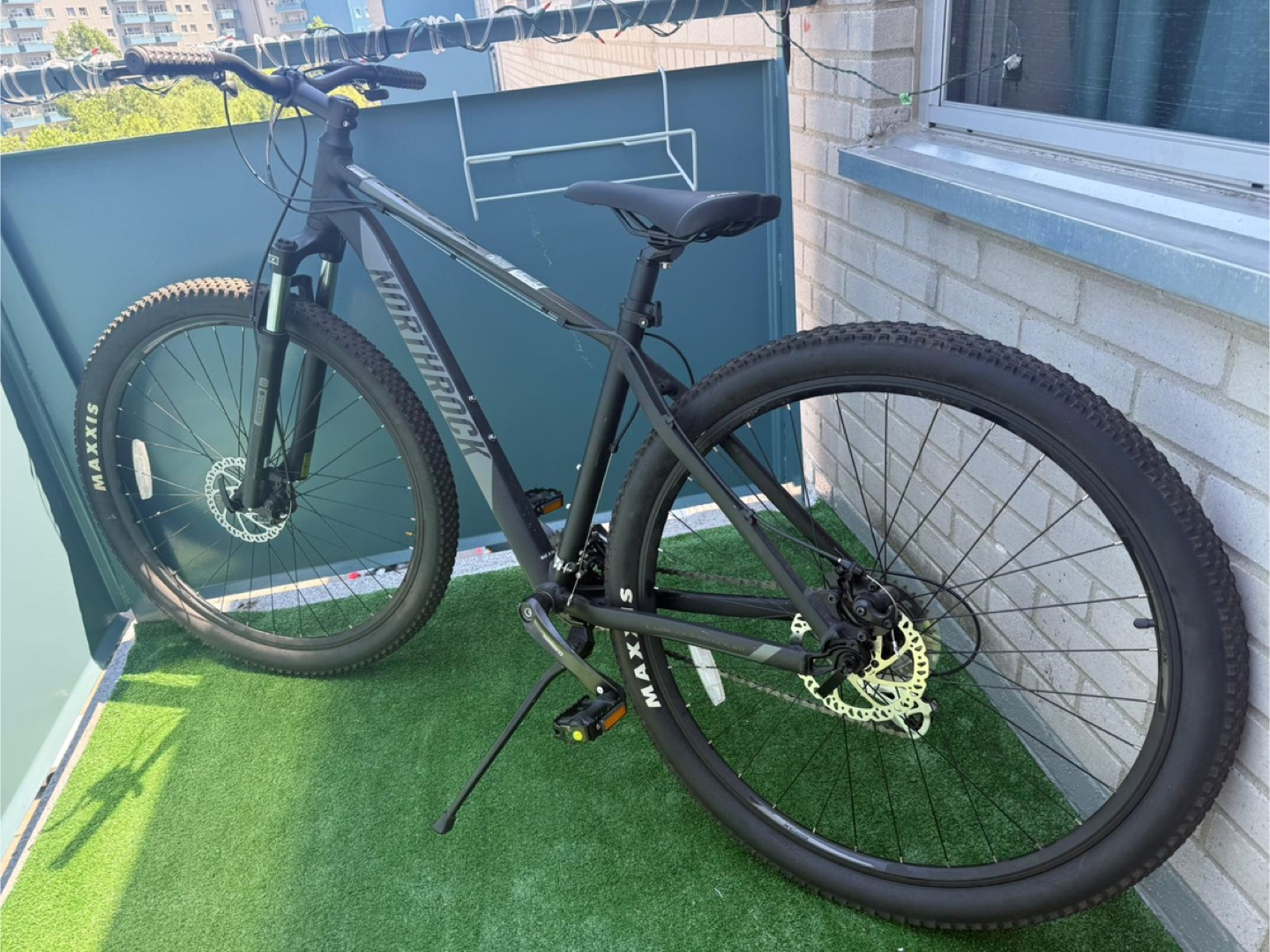 Northrock XC29 Mountain Bike - Shimano Altus