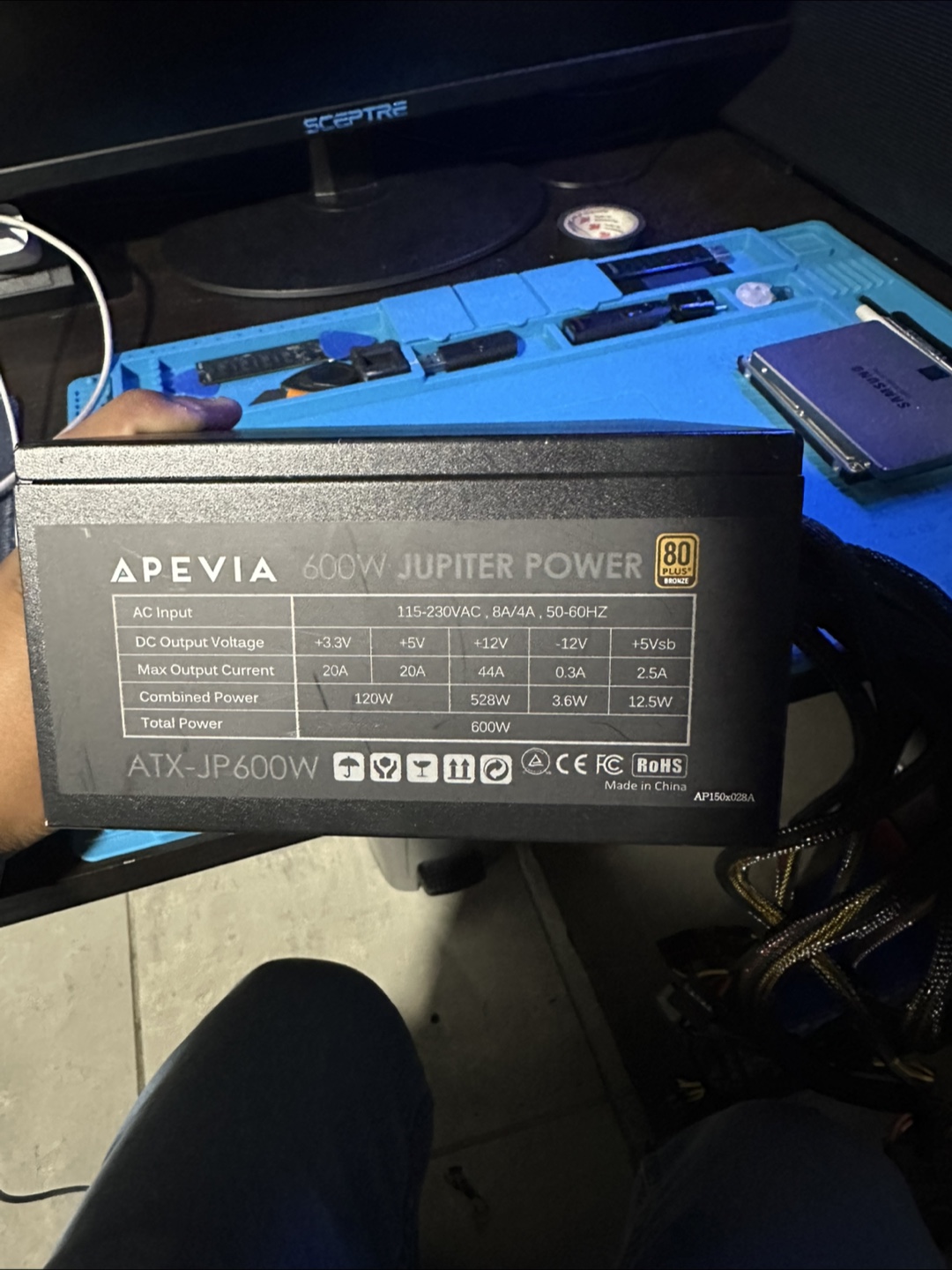 Apevia 600W Jupiter Power Supply