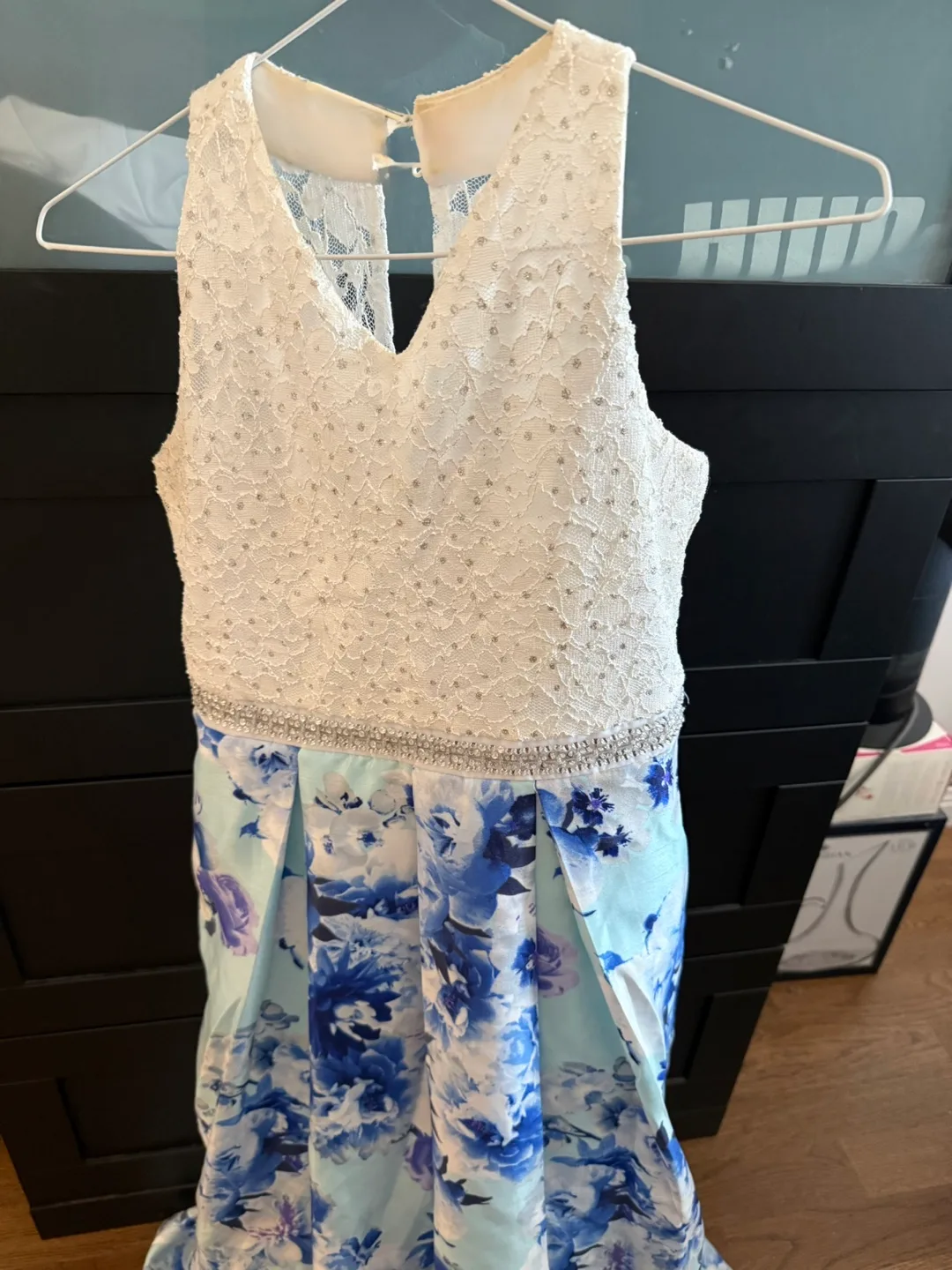 Size 14Y grad dress worn once image indicator(2)