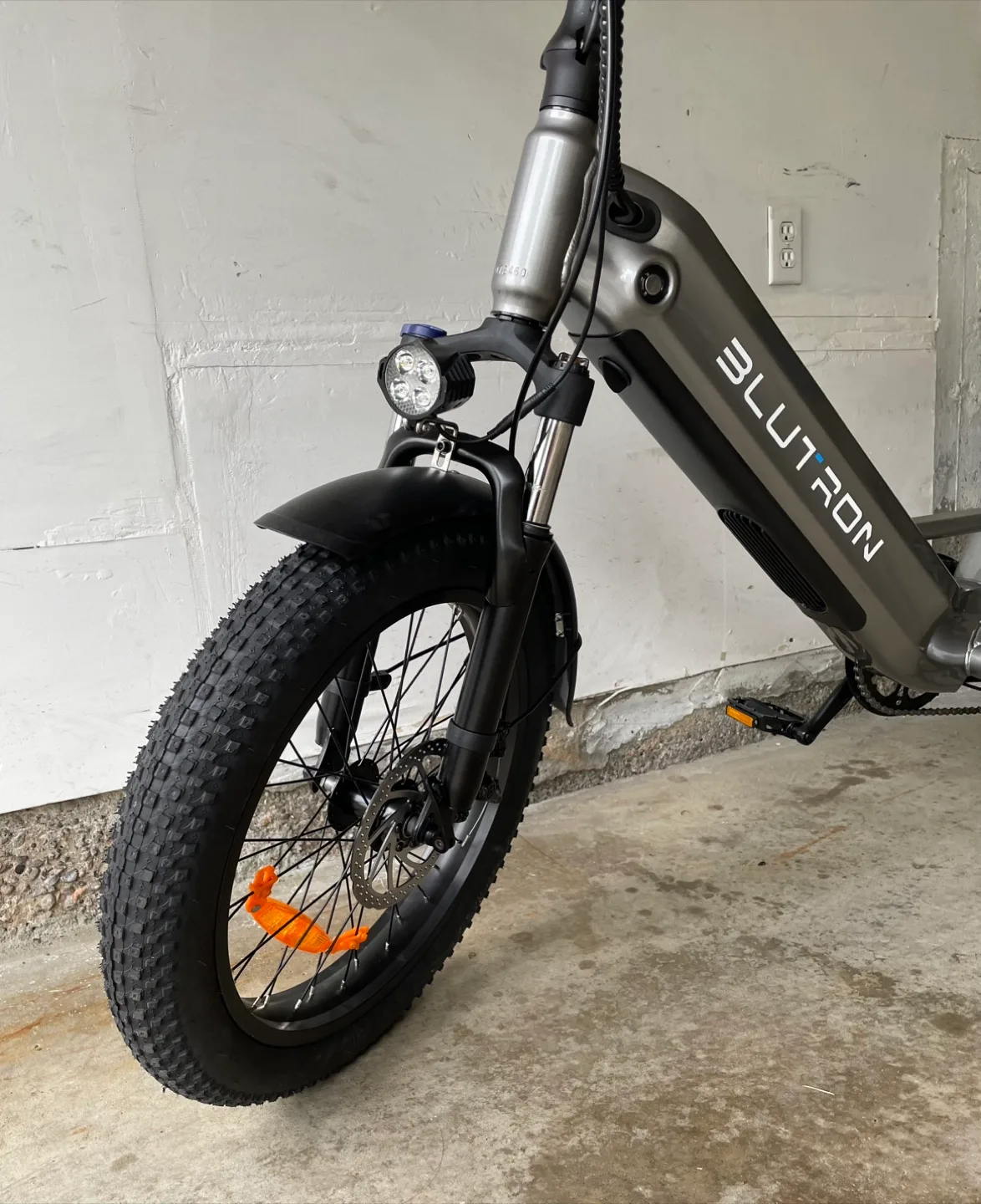 NEW! Blutron EB750S E-Bike (500W + 70Km Range + 32km/h) - $1,355 image indicator(5)