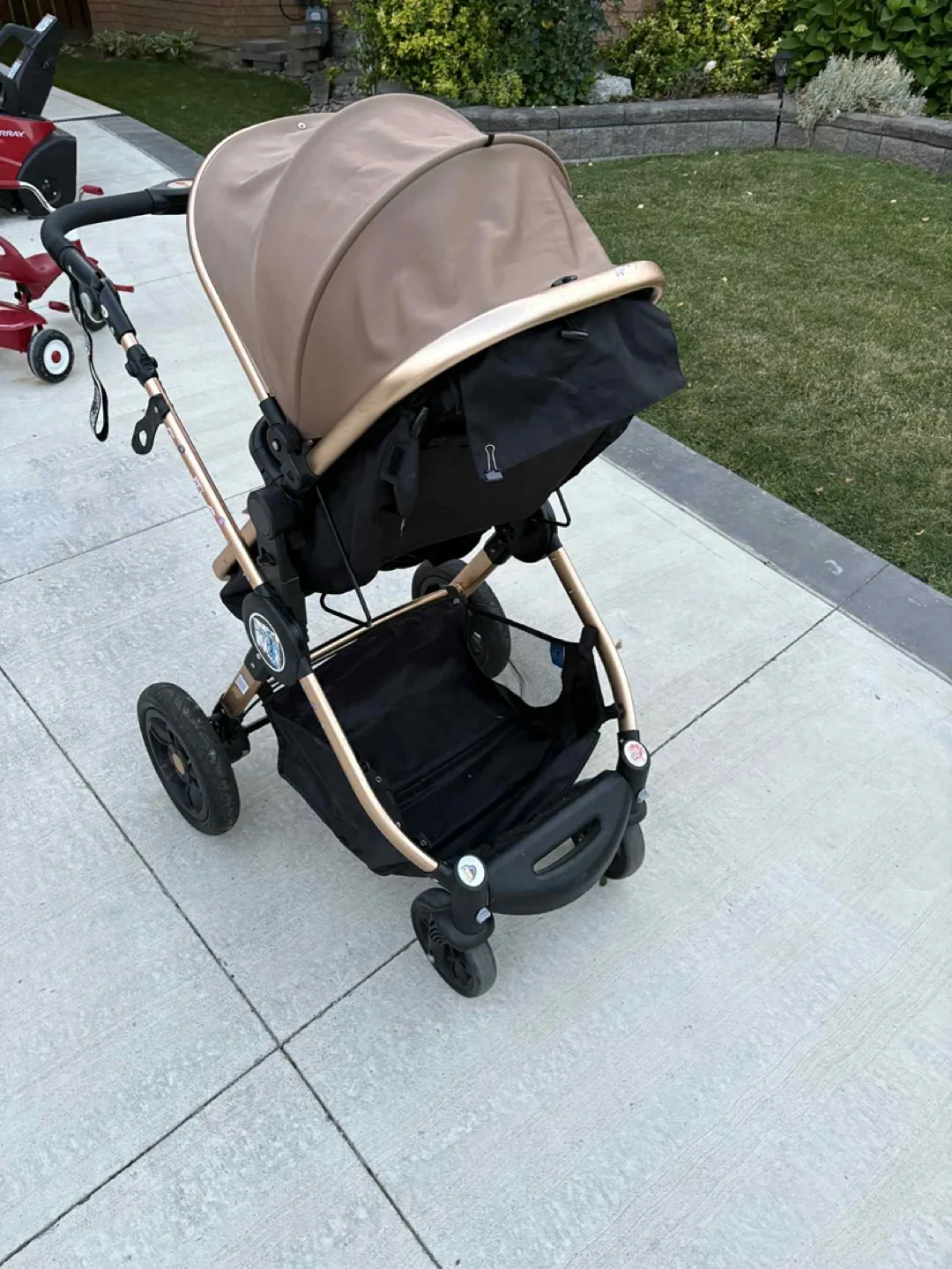 Stylish Stroller - Beige & Gold Accents image indicator(5)