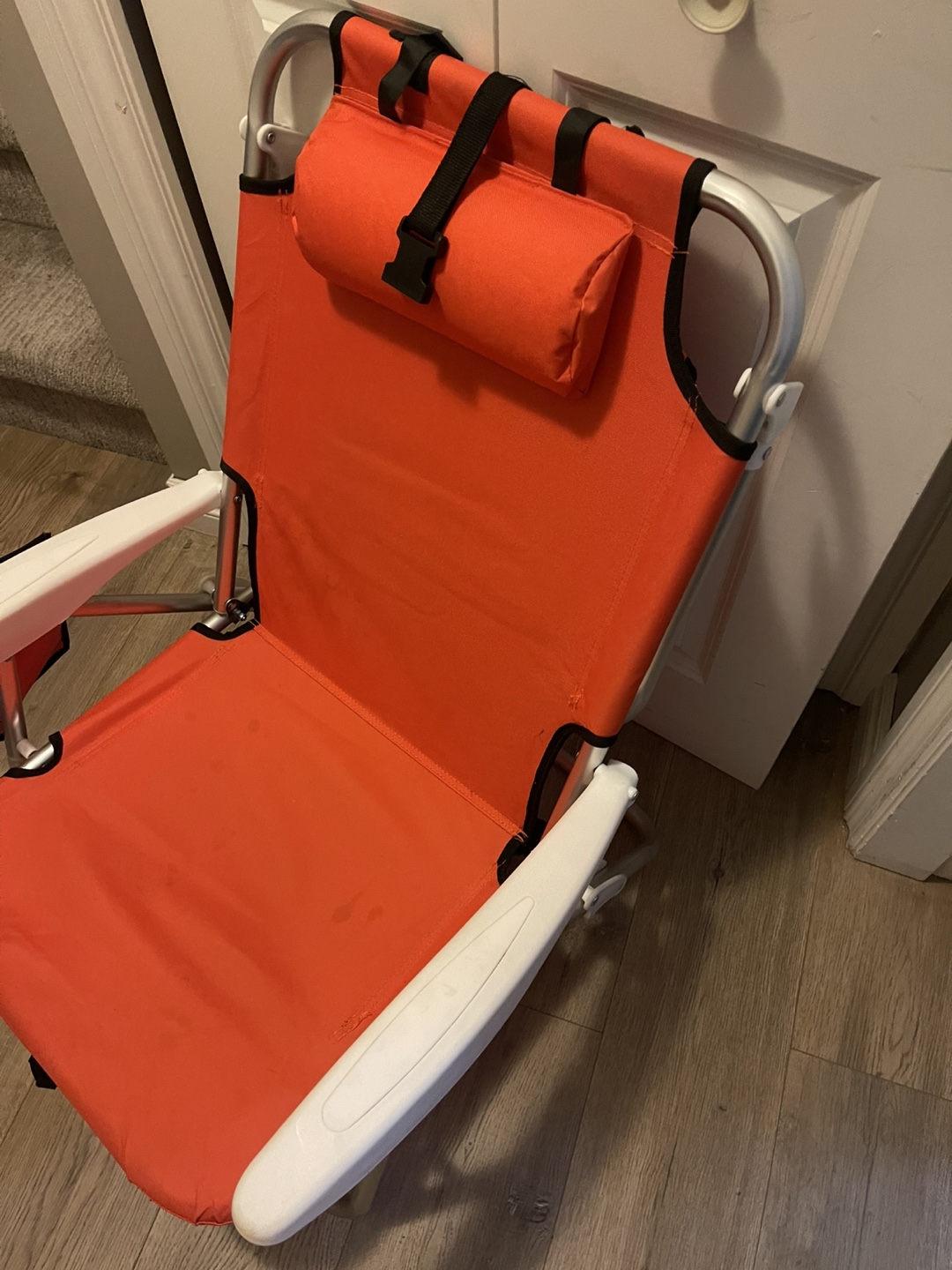 Orange Beach Chair with Headrest - photo 4