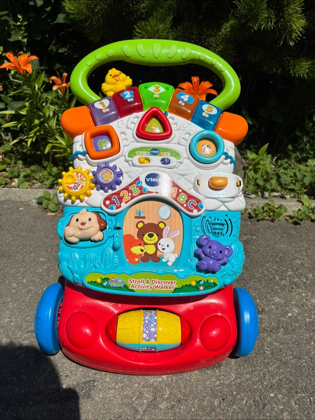 VTech Stroll & Discover Activity Walker thumbnail
