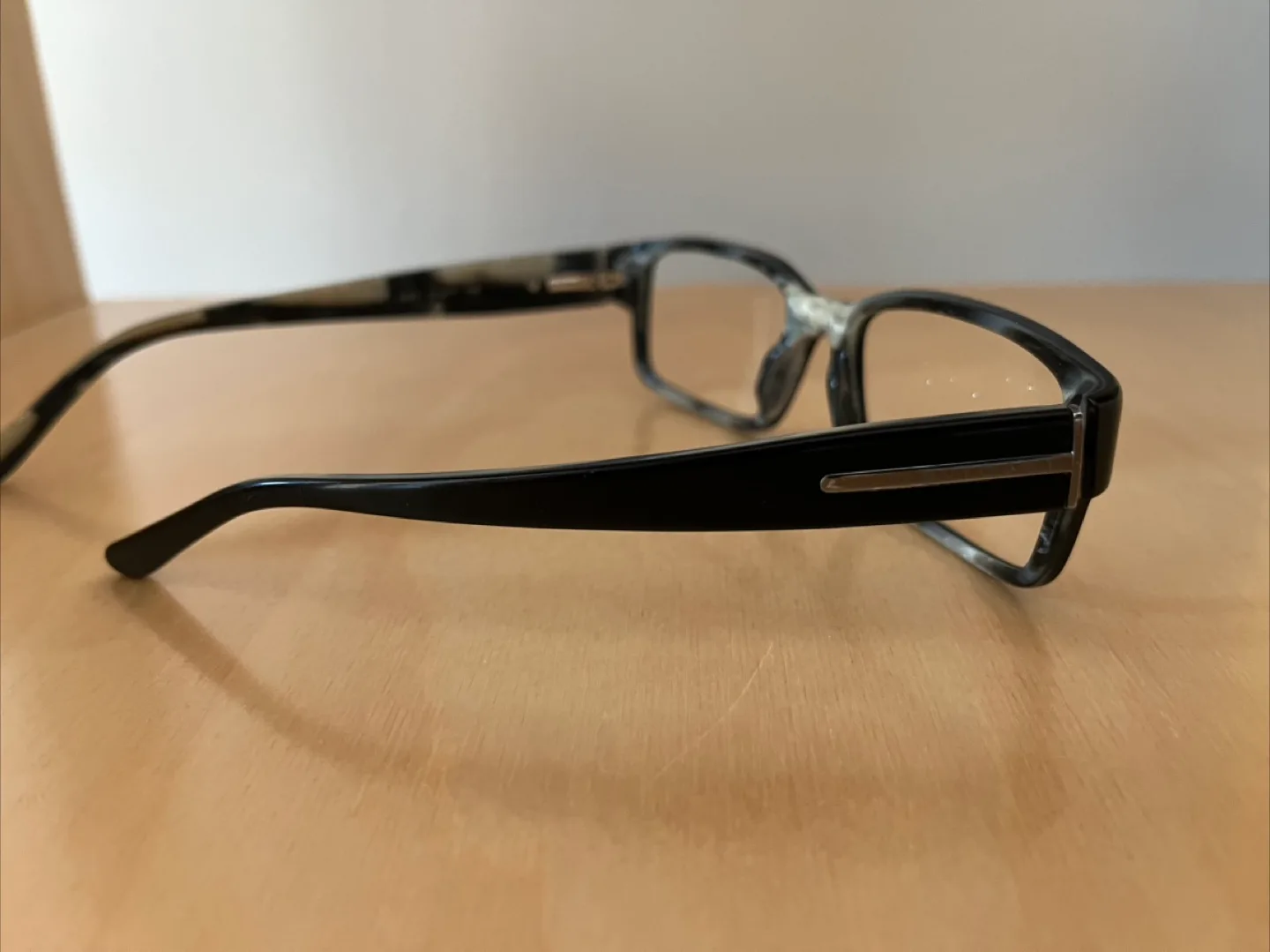 Bulgari Eyeglasses frames only image indicator(3)