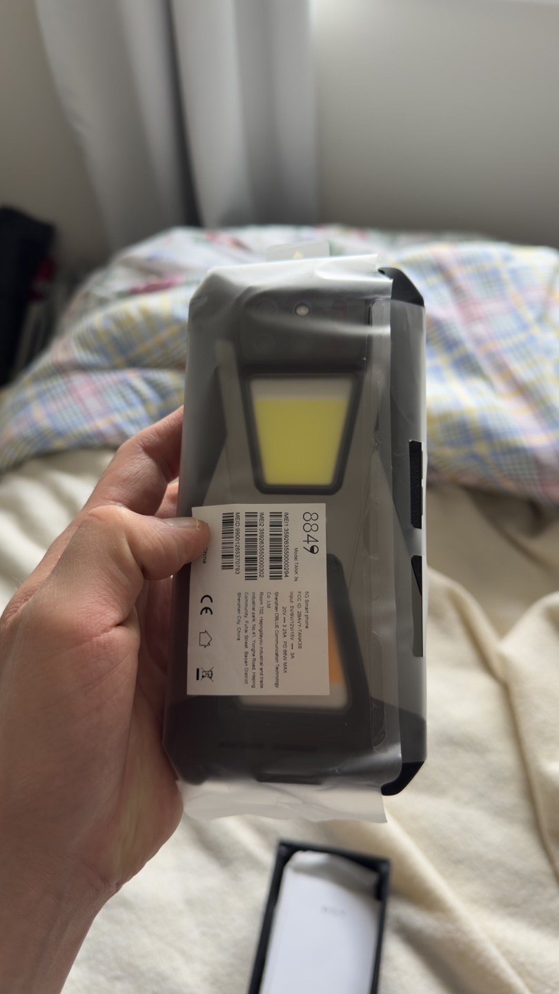 Brand New Rugged Smartphone with Projector. - photo 5