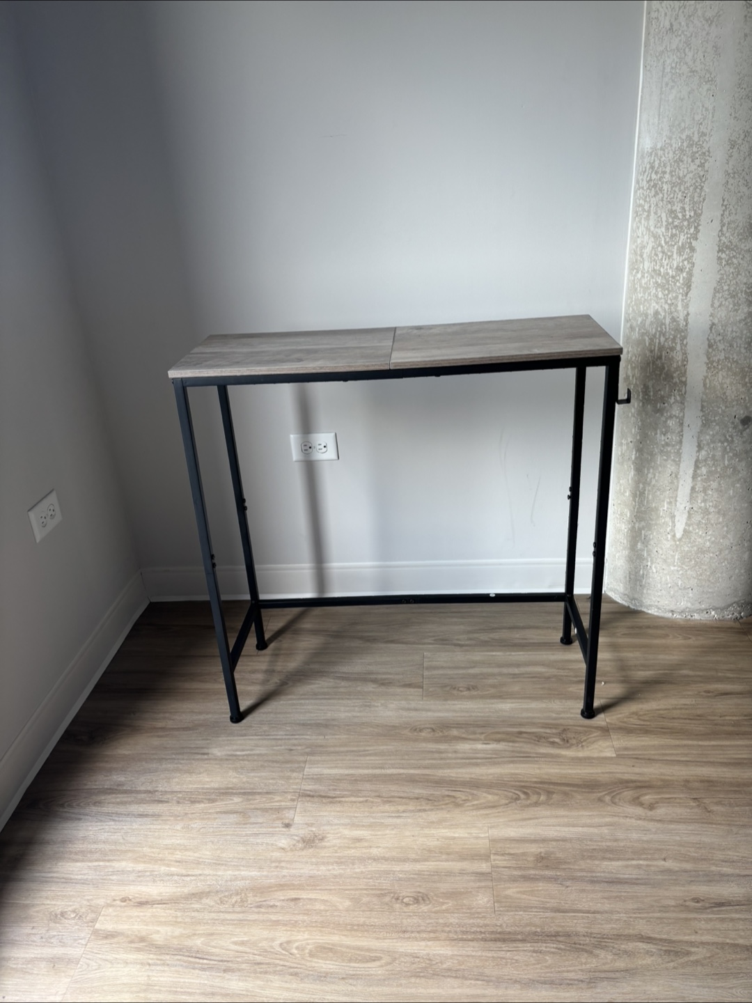 Console/Entry Table - 31.5 in