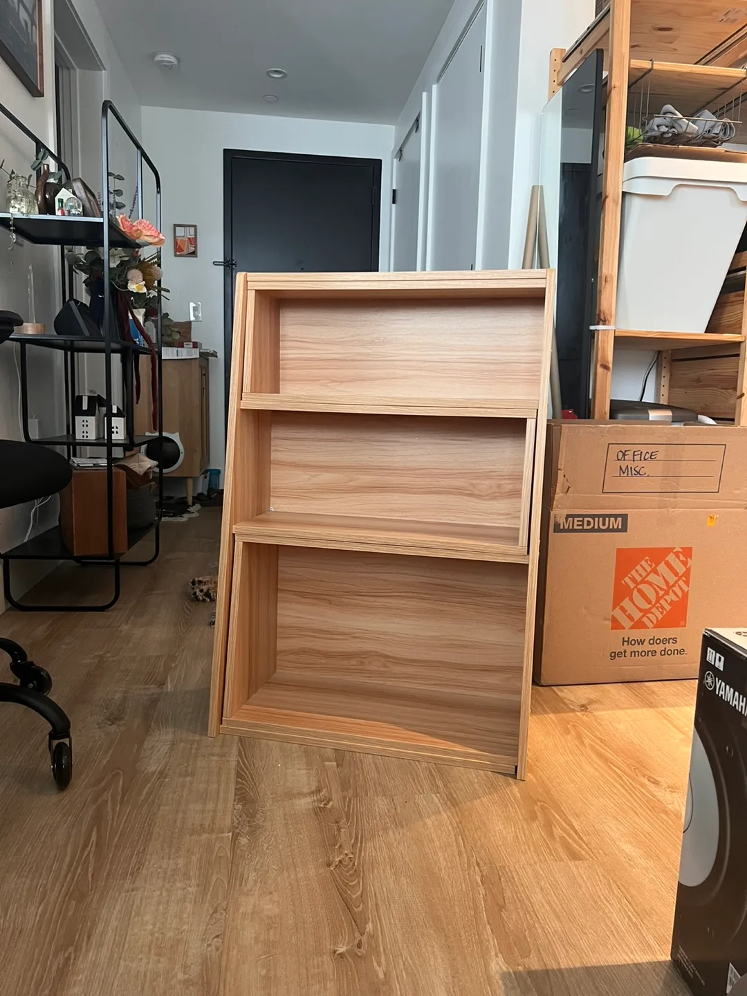 Oak Bookshelf (Adjustable Size) thumbnail