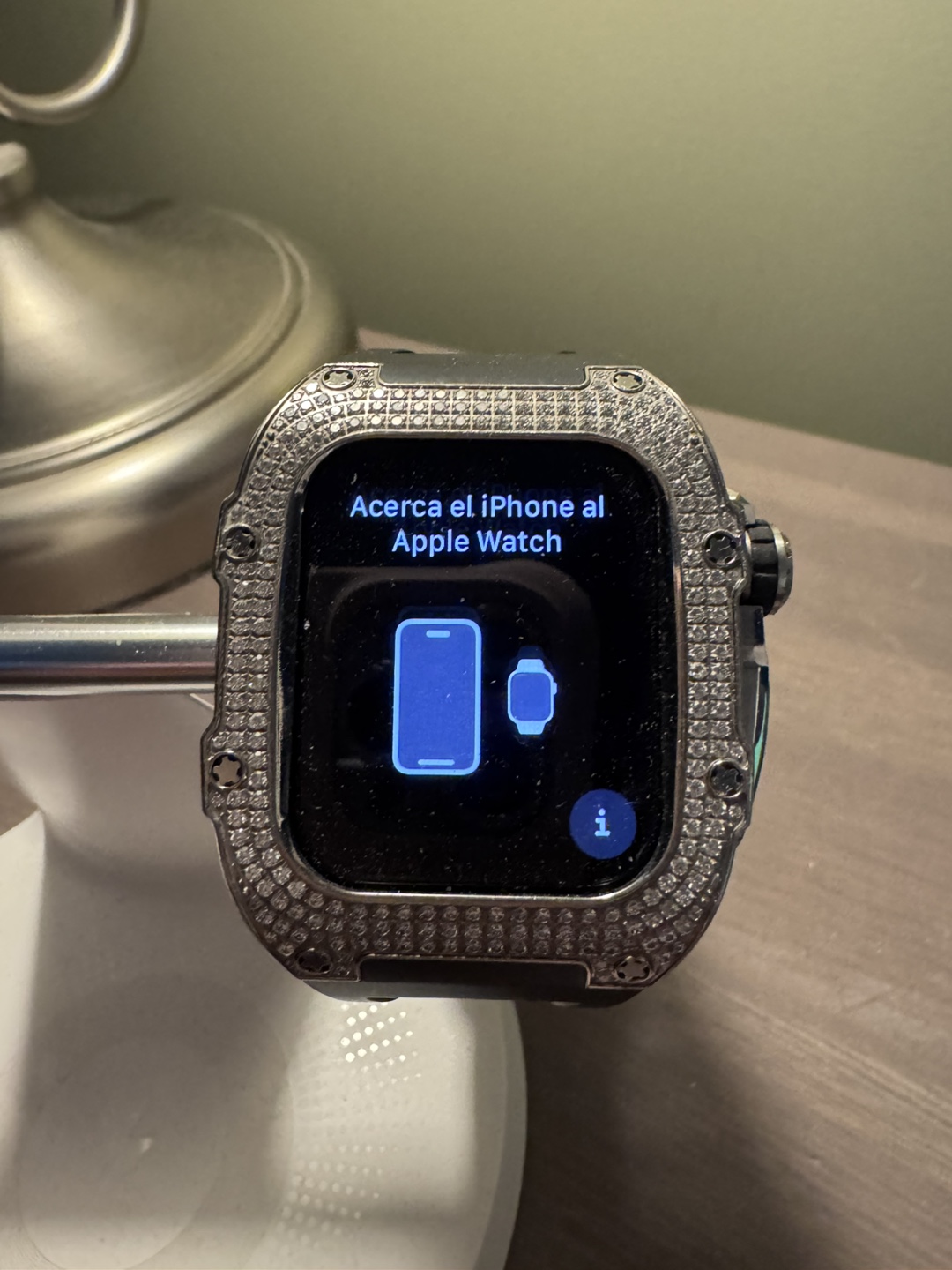 CNHKAU Apple Watch Series 8 Diamond Case