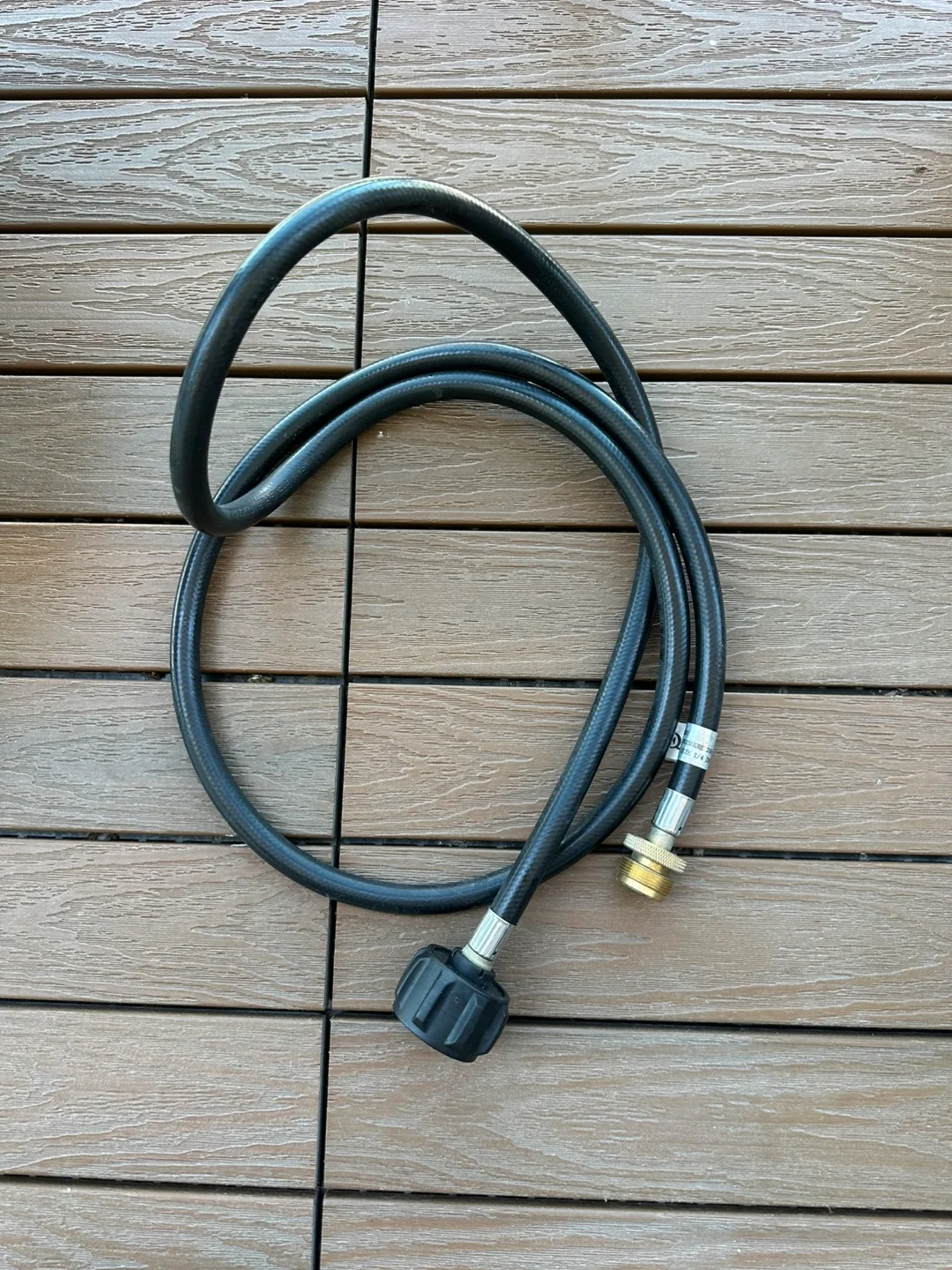 Portable gas/cast iron Grill + Gas pipe + Coleman gas can image indicator(7)