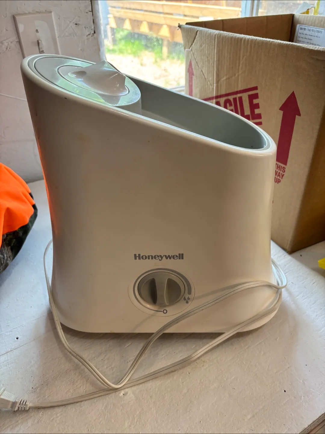 Honeywell Humidifier thumbnail