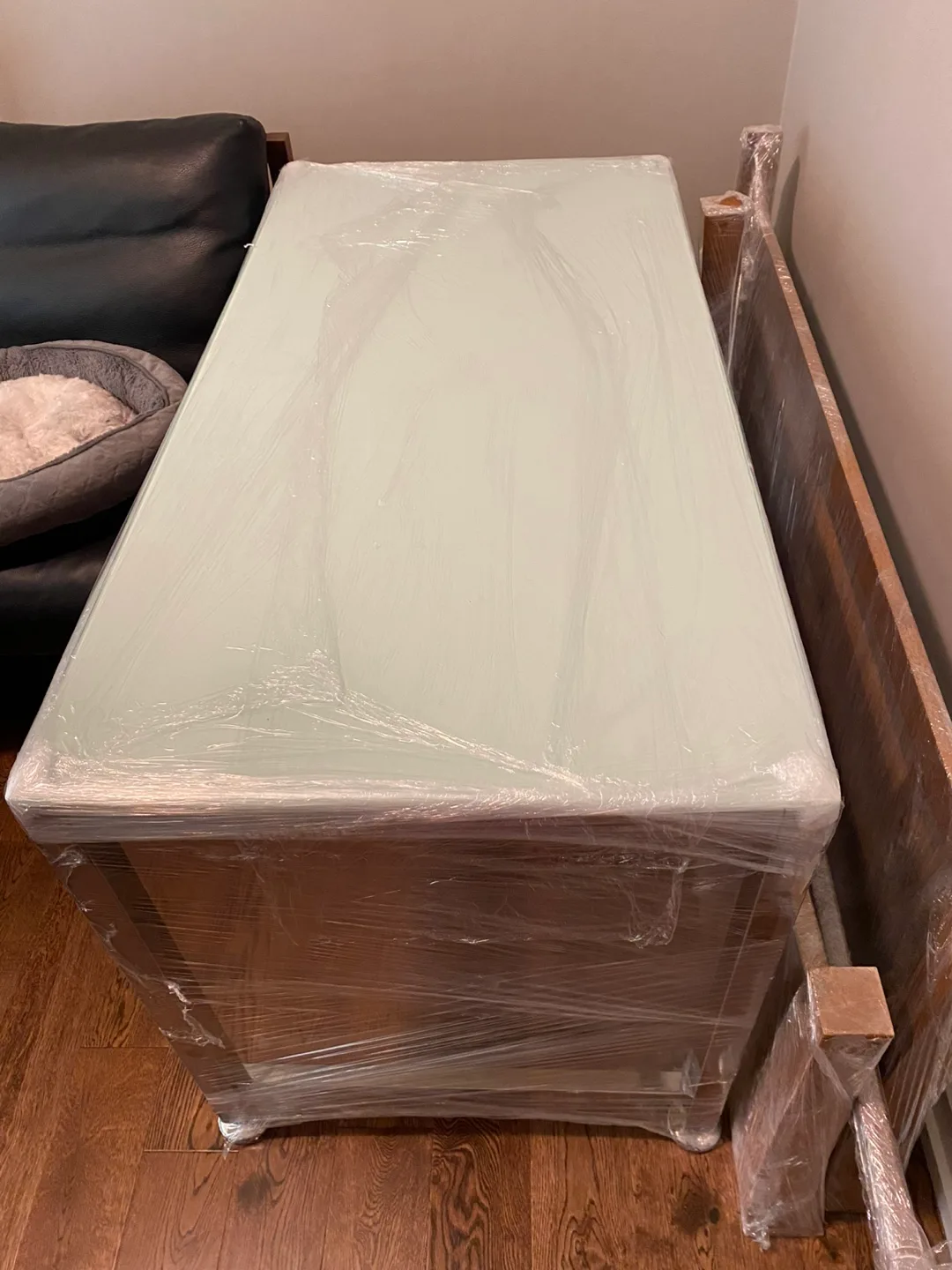 glass desk - 29" x 23" thumbnail