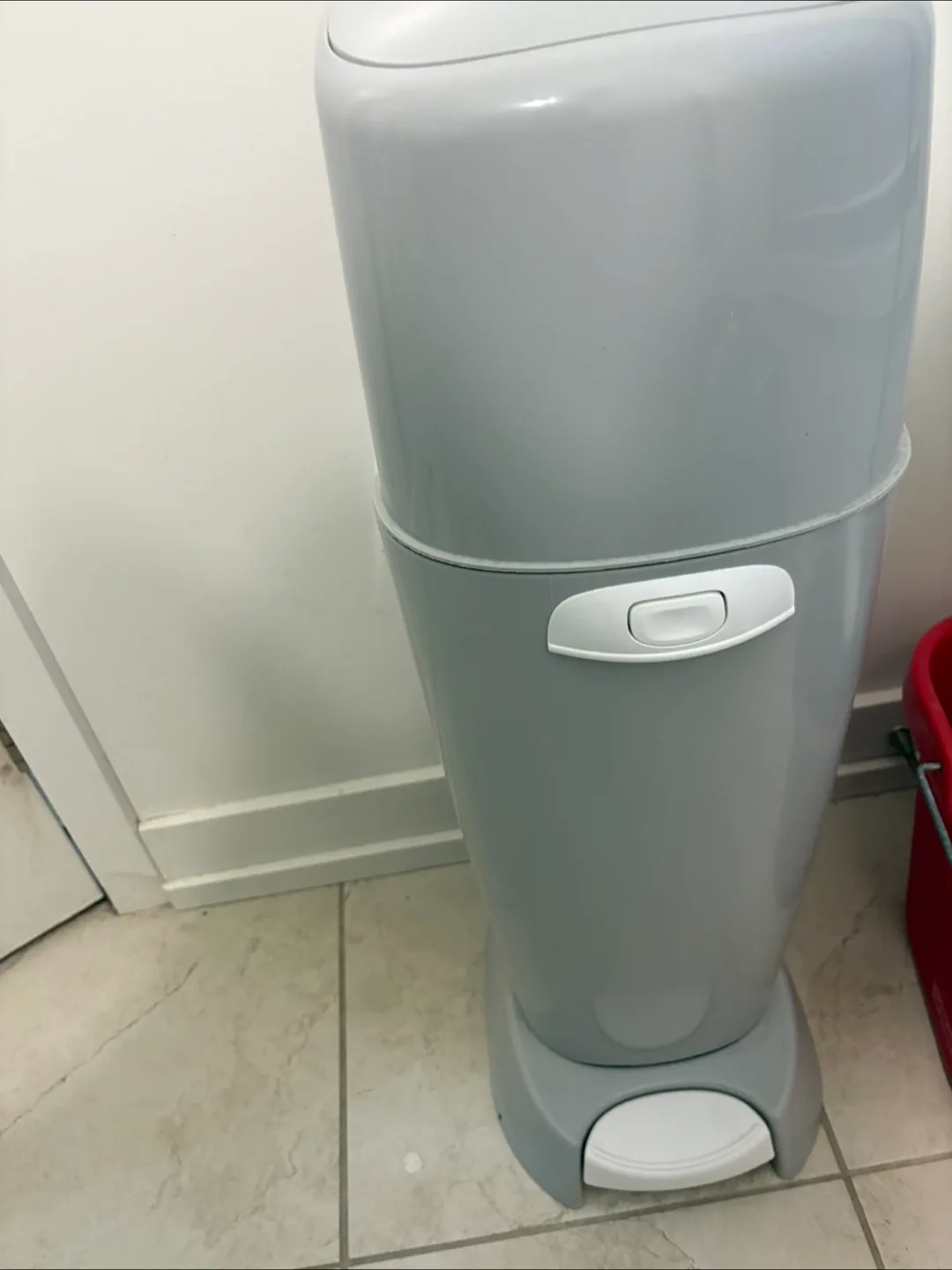 Grey Diaper Genie image indicator(4)