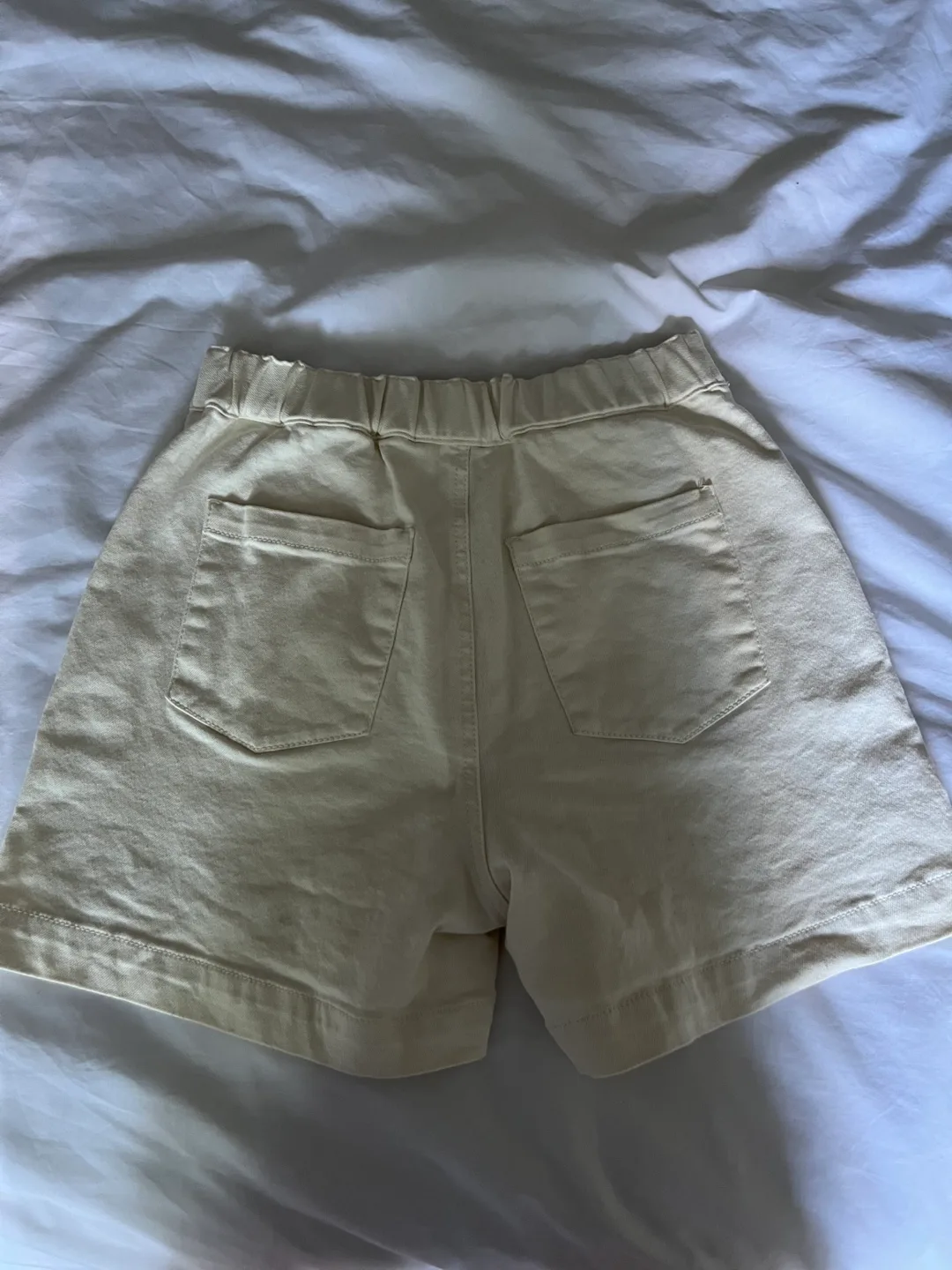 Oak + Fort Shorts - Beige Shorts image indicator(3)