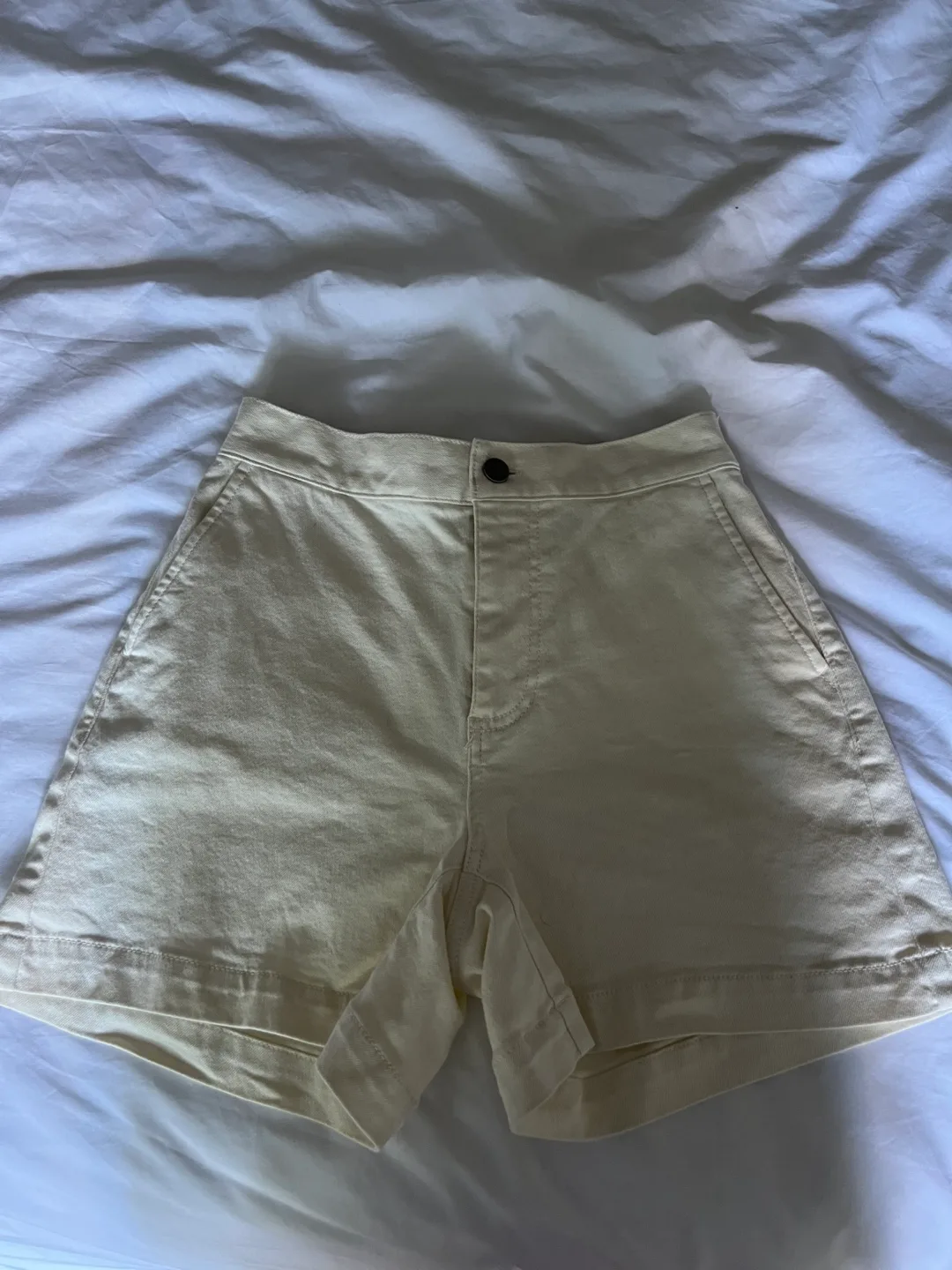 Oak + Fort Shorts - Beige Shorts image indicator(2)