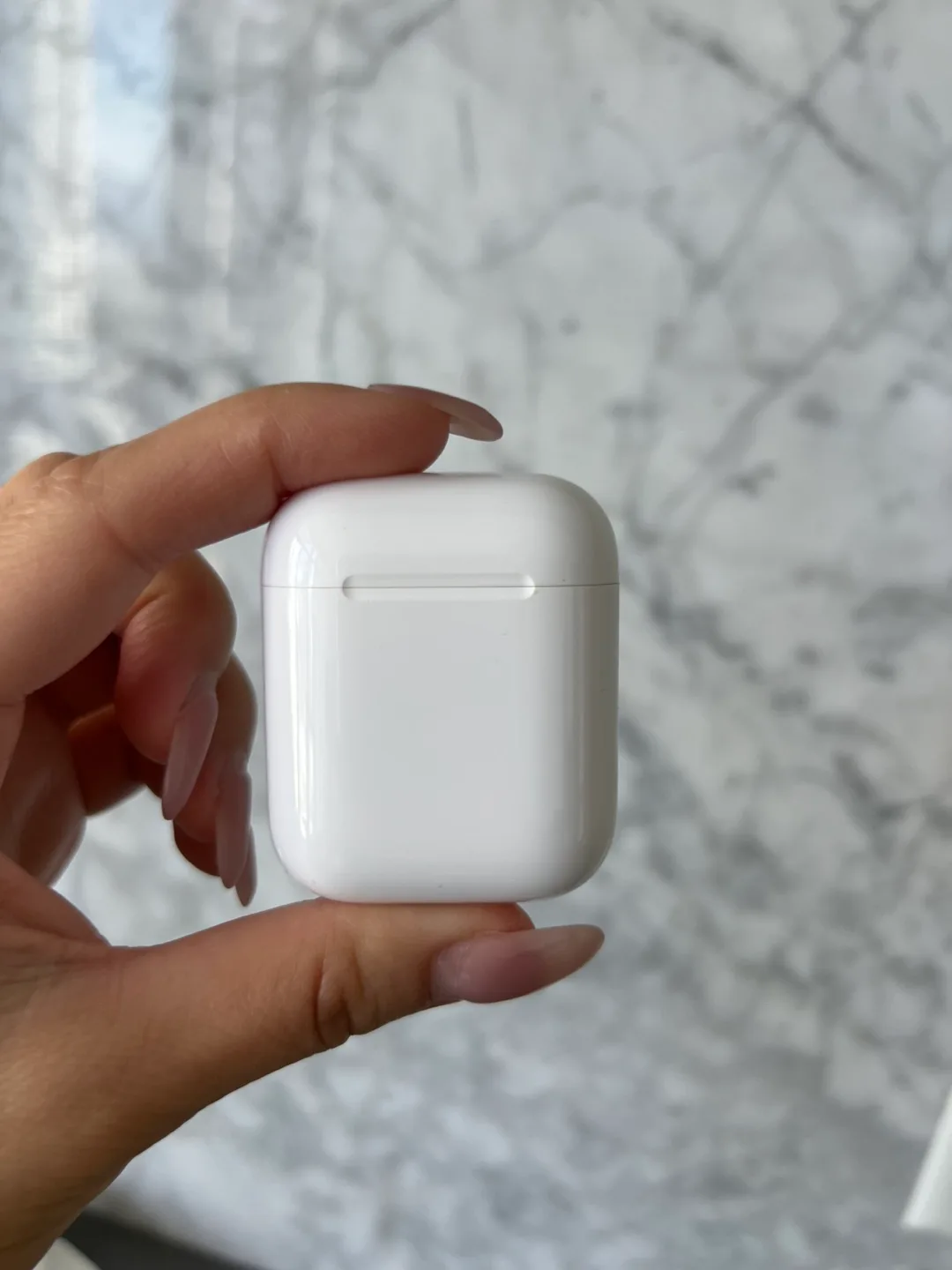 Apple AirPods 2nd Gen with Kakao Friends Case image indicator(5)