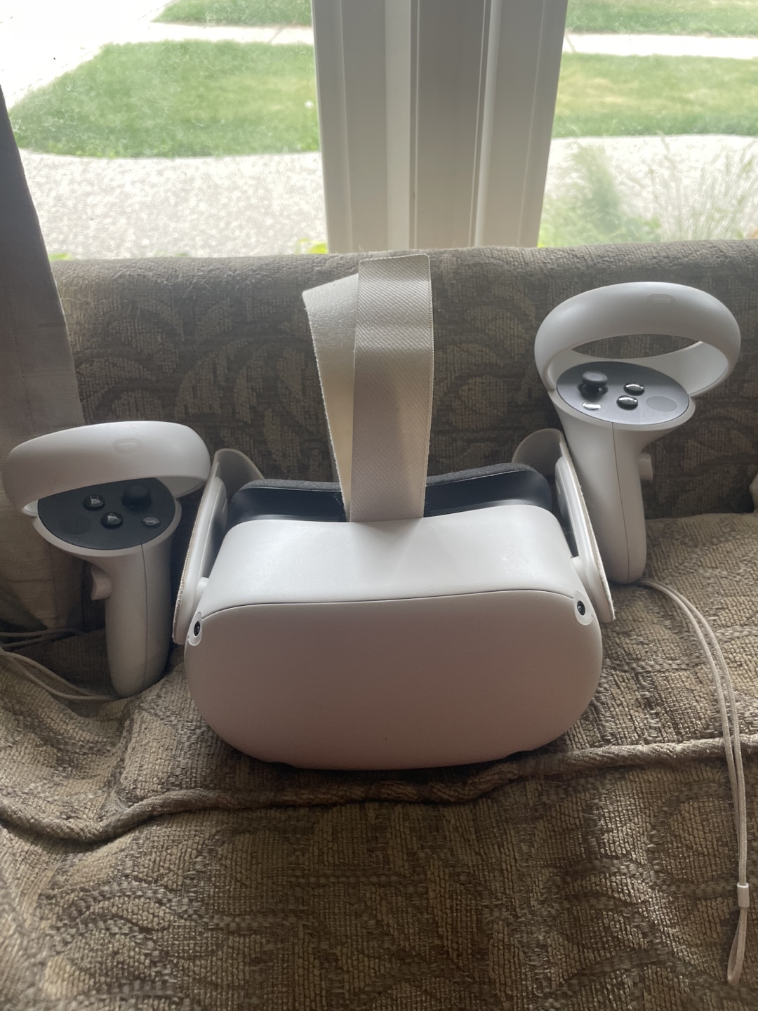 Meta Quest 2 VR Headset