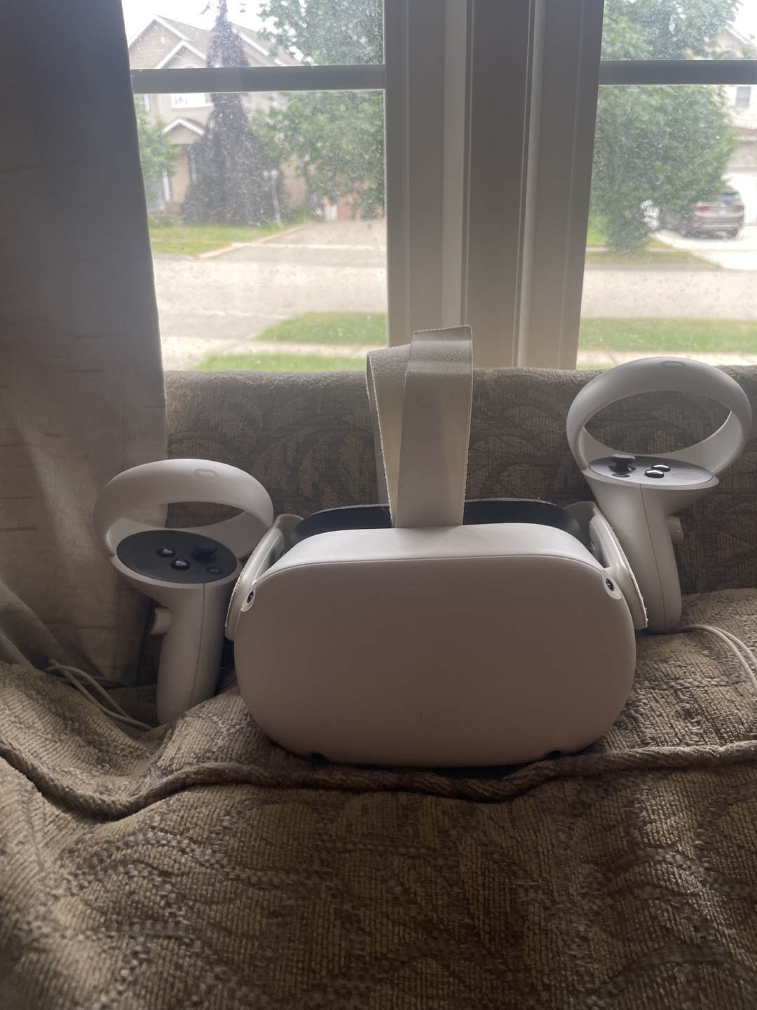 Meta Quest 2 VR Headset - photo 2