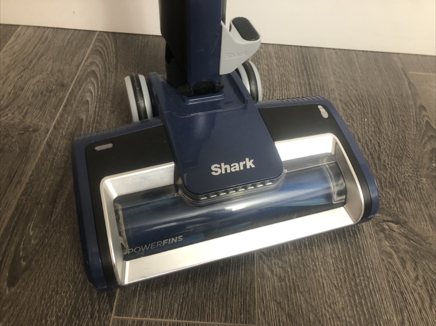 Shark Navigator Powerfins Corded Stick Vacuum - photo 3