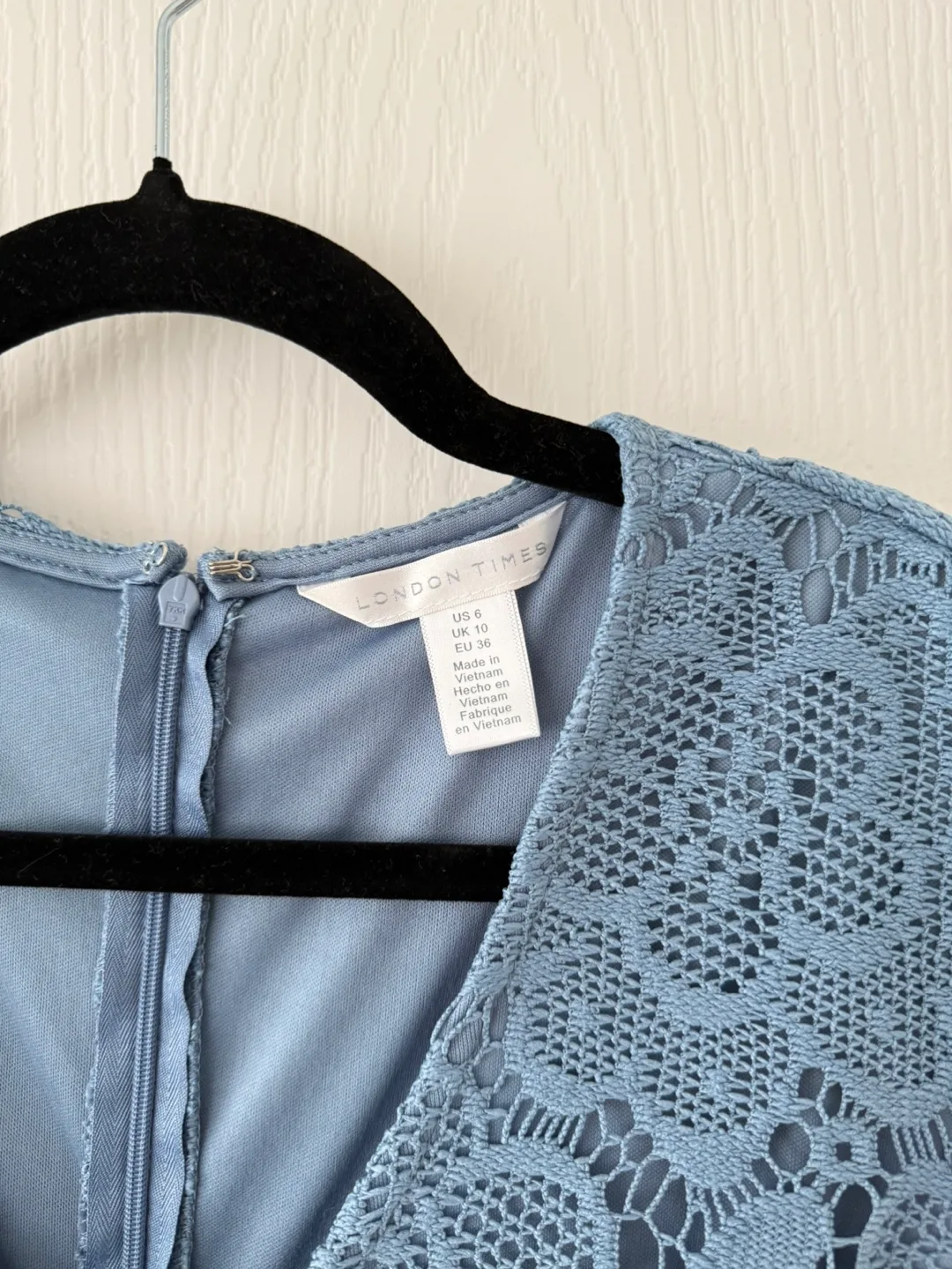 Blue Lace Dress image indicator(5)