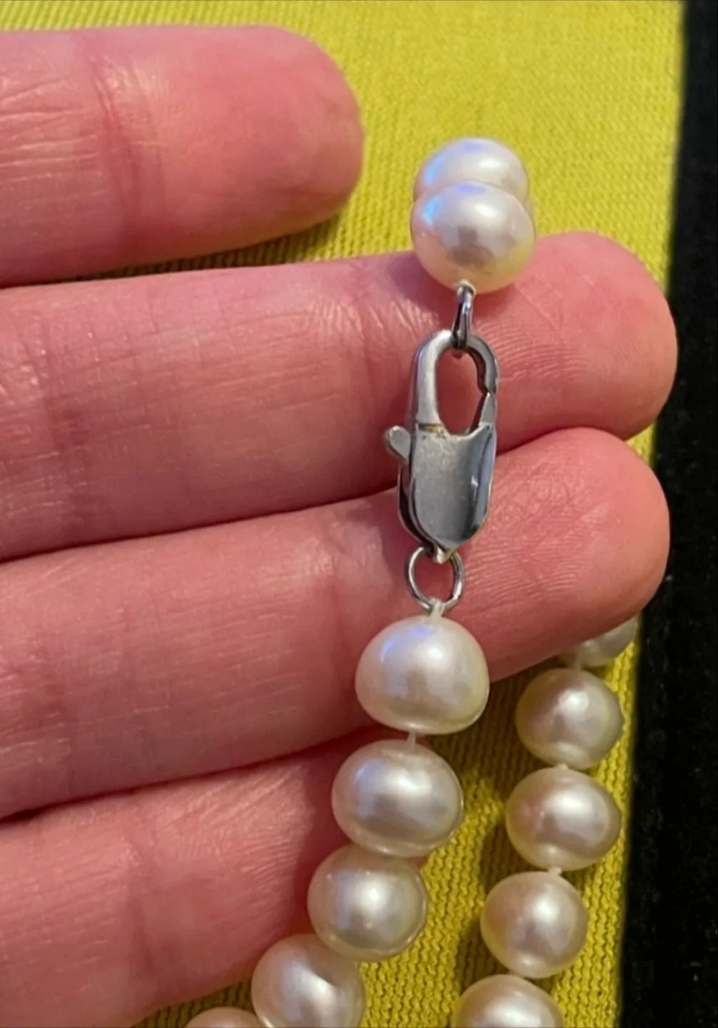 Genuine Vintage Japanese White Pearl Necklace image indicator(7)