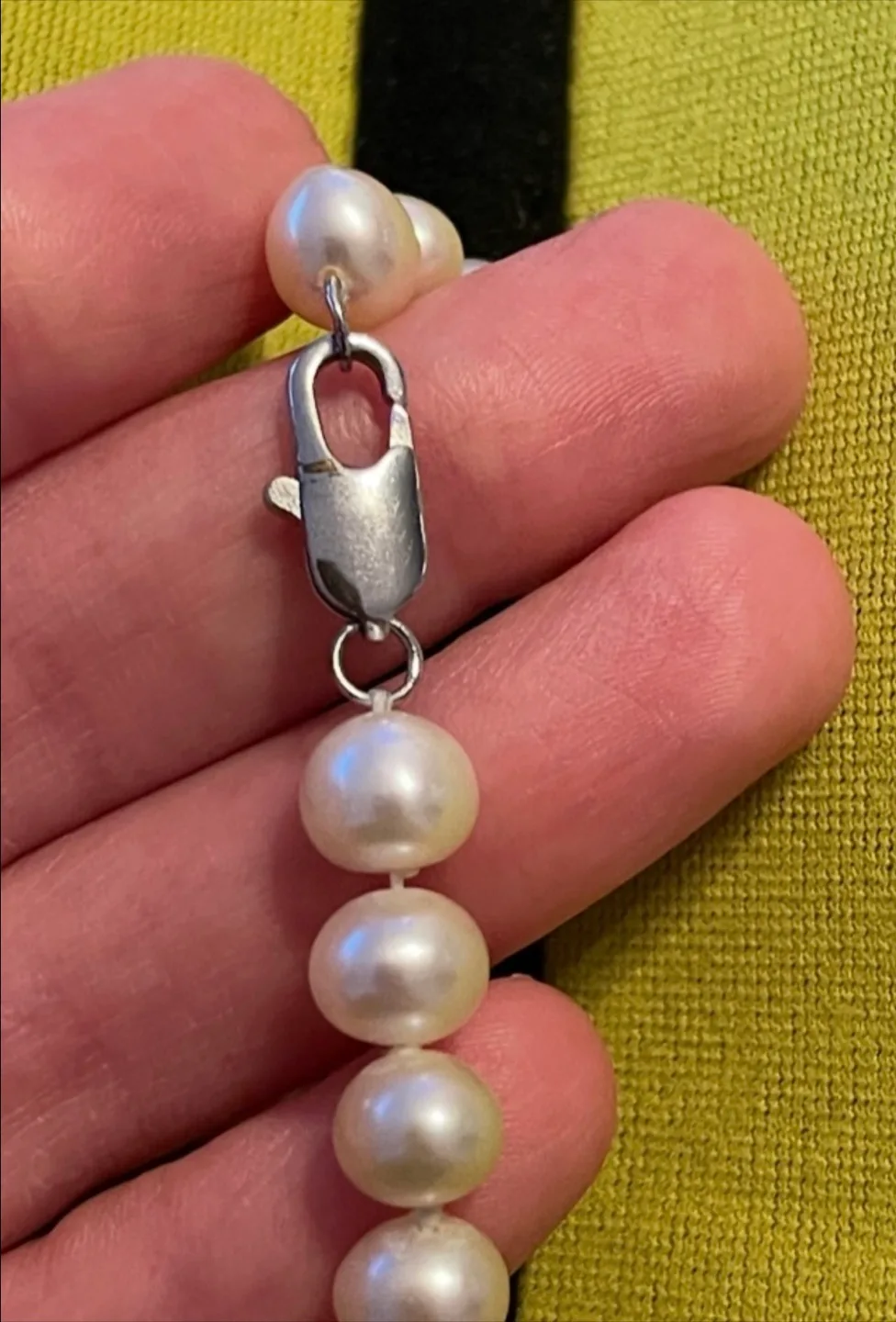 Genuine Vintage Japanese White Pearl Necklace image indicator(8)