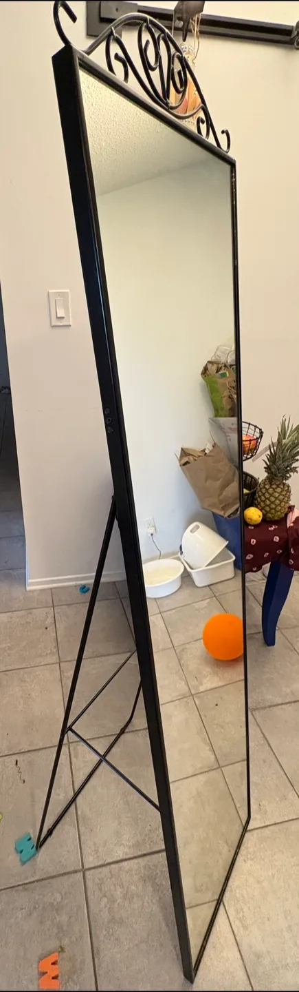 IKEA KARMSUND Standing Mirror image indicator(2)