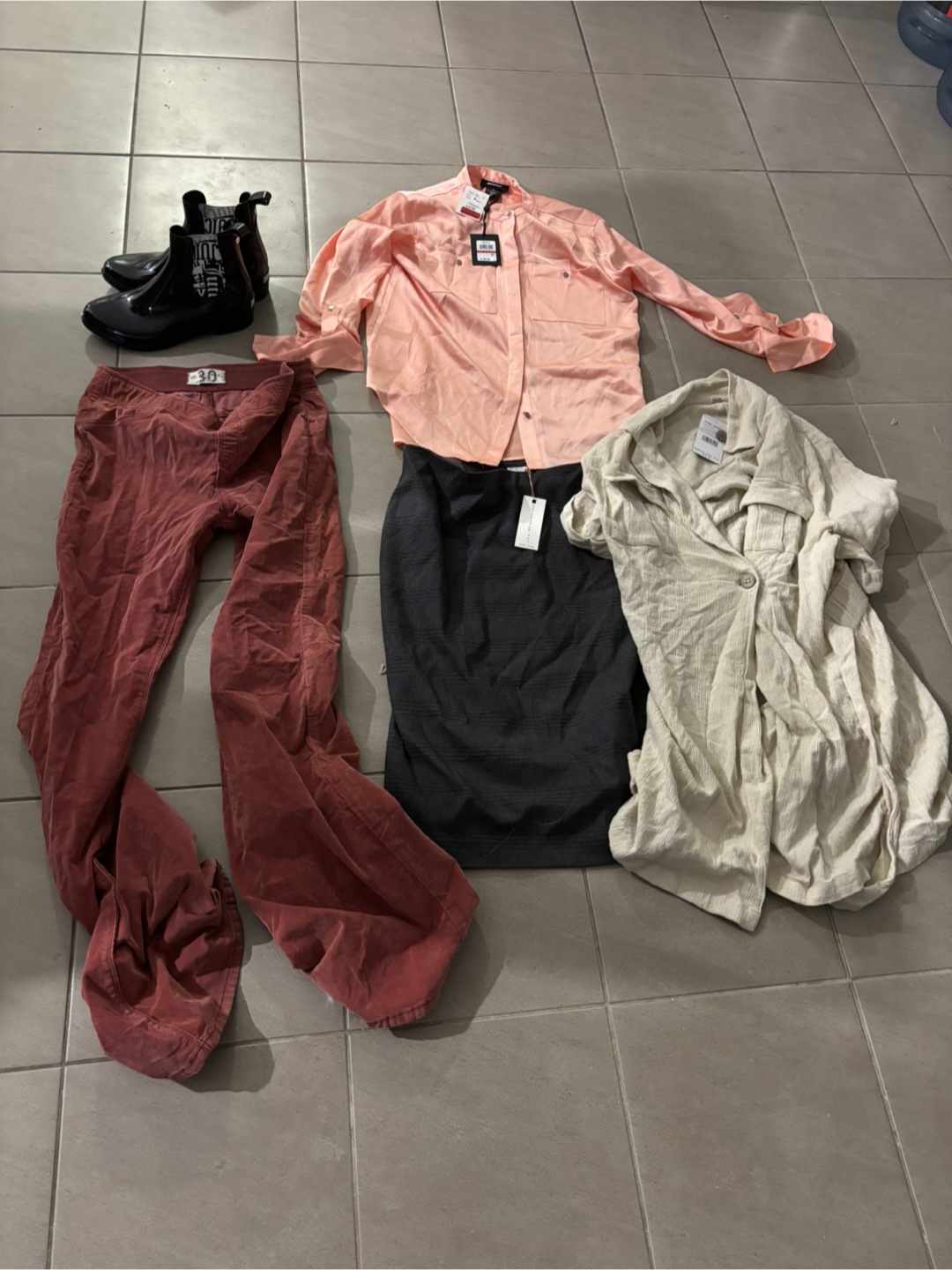 New and Used Branded Clothing Kate Spade , etc! - photo 2